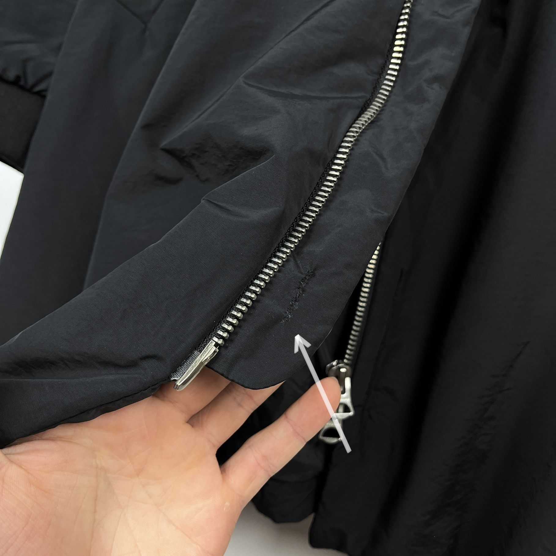 Acne Studios Ladies Acne Studios Nylon Long Bomber Jacket Size XS / US 0-2 / IT 36-38 - 16 Thumbnail