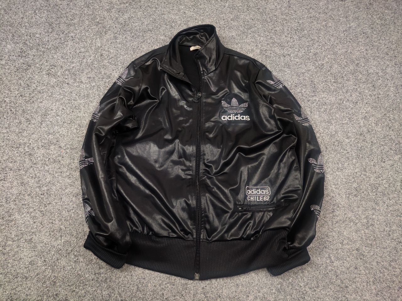 Adidas Vintage Adidas Originals Chile 62 Track Top Zip Jacket Black Size M / US 6-8 / IT 42-44 - 3 Thumbnail