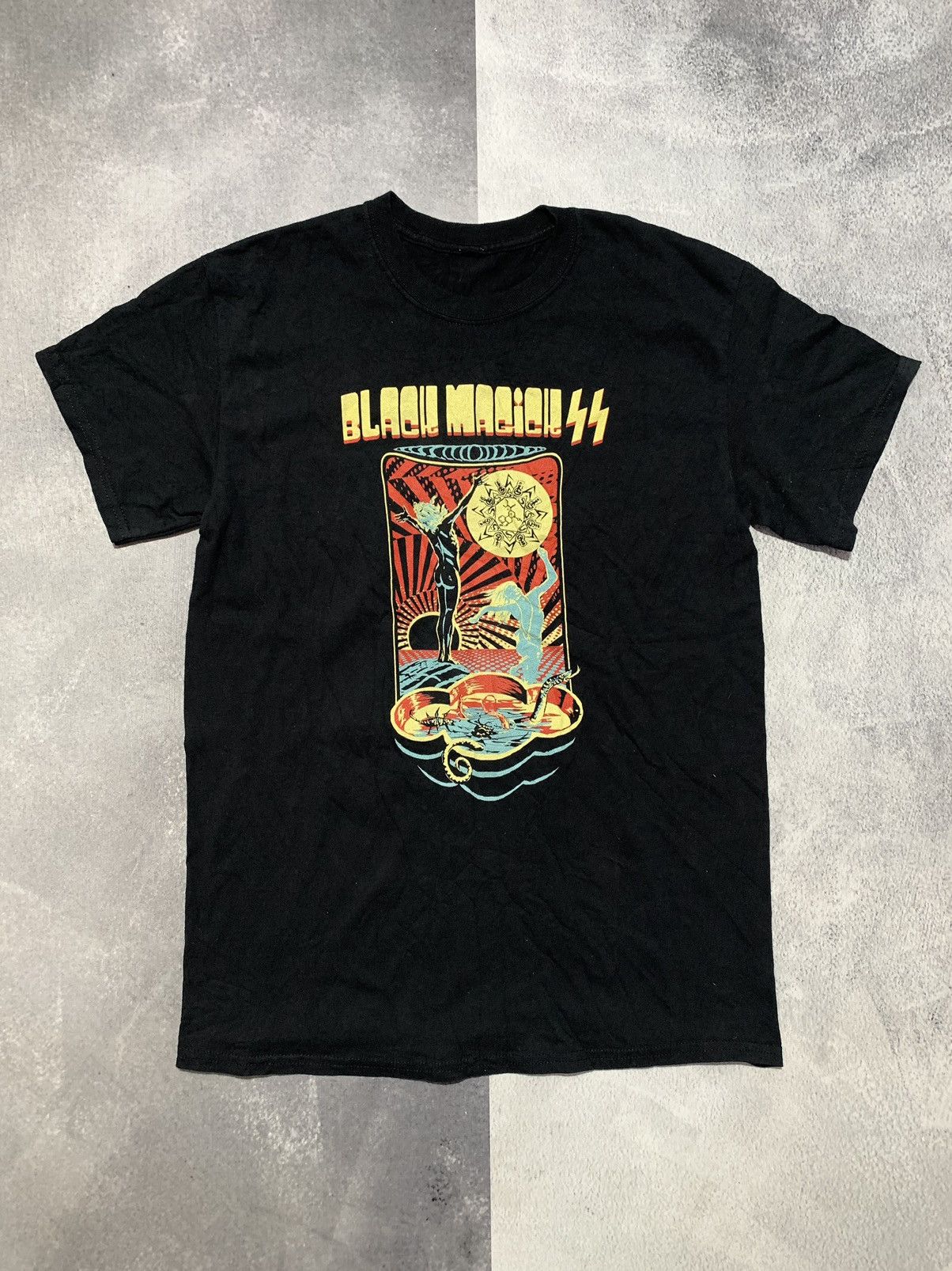 Band Tees Vintage Y2K Black Magic tee big logo style streetwear size M Size US M / EU 48-50 / 2 - 1 Thumbnail