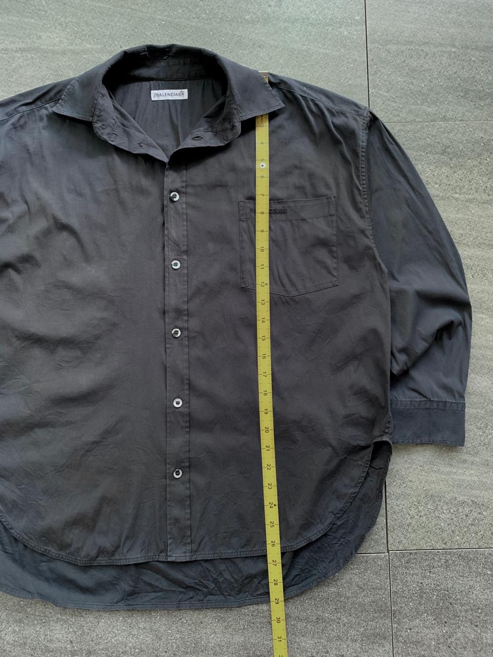 Balenciaga FREE TAX! Faded Embroidery Formal Shirt Size US M / EU 48-50 / 2 - 14 Thumbnail