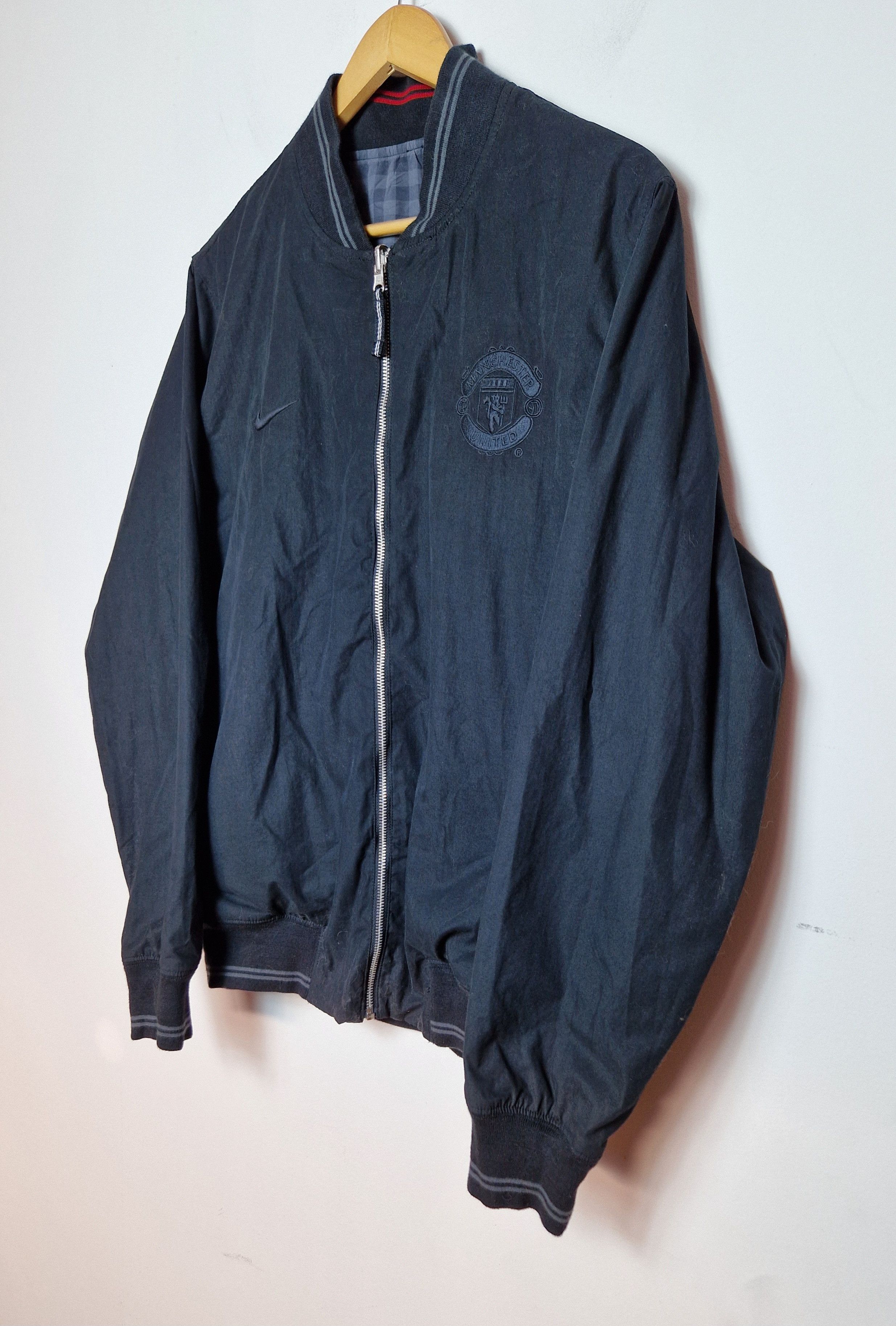 Nike Nike Manchester United reversible light jacket Size US L / EU 52-54 / 3 - 3 Thumbnail