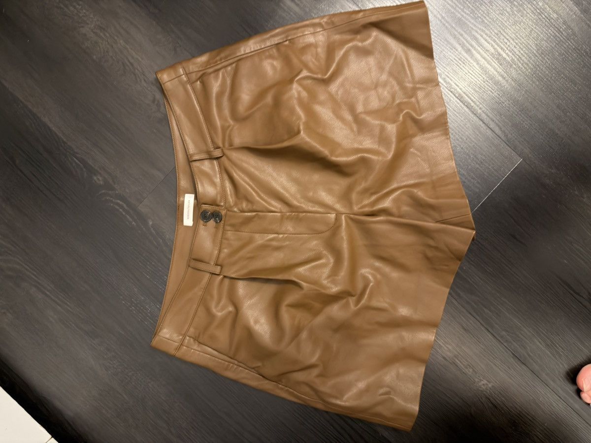 Rebecca Taylor Rebecca Taylor Vegan Leather Shorts Size 34" / US 12 / IT 48 - 2 Thumbnail