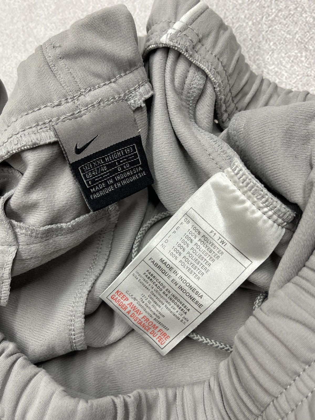 Nike Vintage Nike Sweatpants Grey Drill Y2K TECH ACG Size XXL Size US 38 / EU 54 - 11 Thumbnail