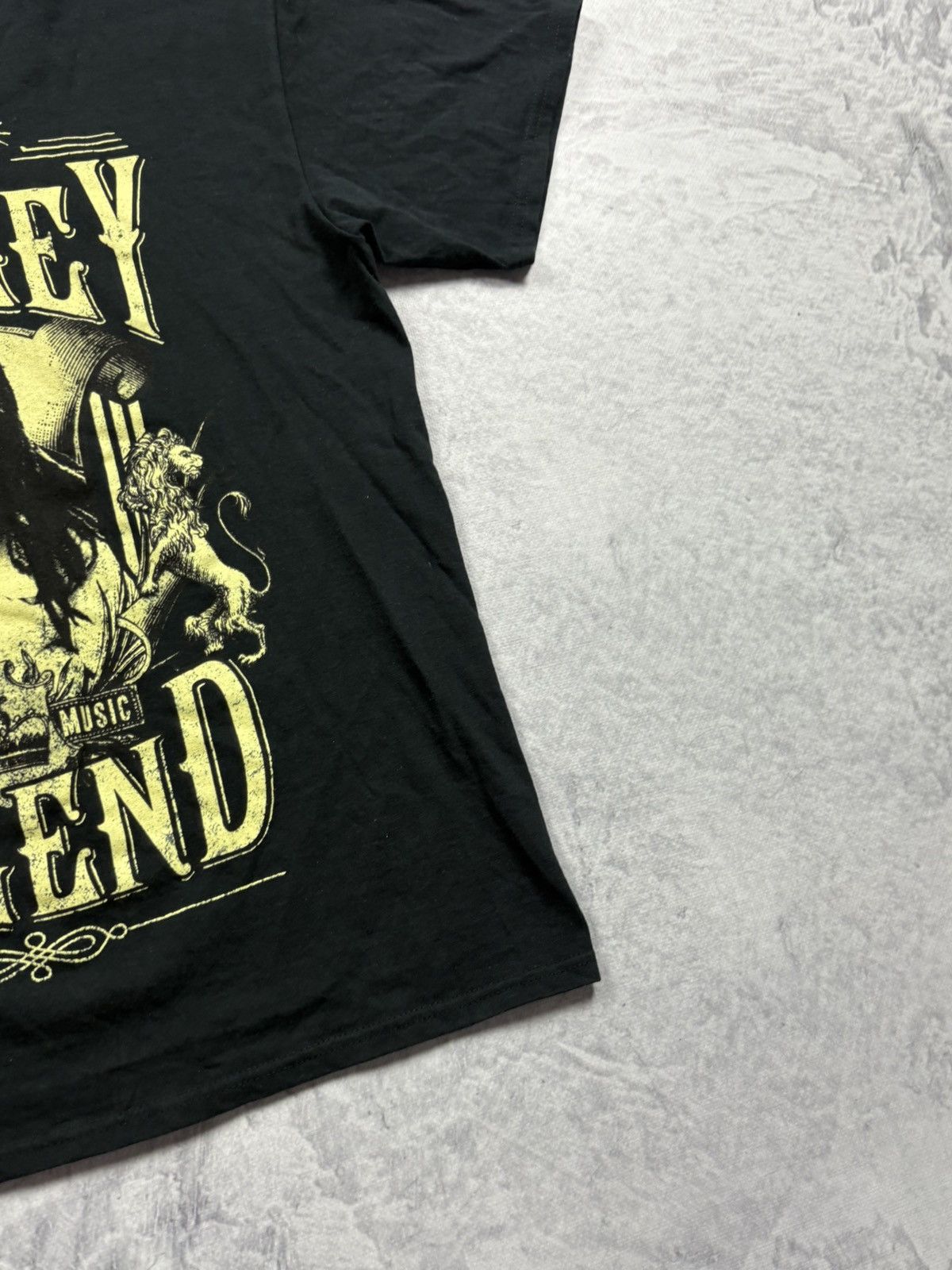 Bob Marley × Vintage VINTAGE 2010 BOB MARLEY LEGEND OFFICIAL LICENSED TEES BOXY Size US L / EU 52-54 / 3 - 5 Thumbnail