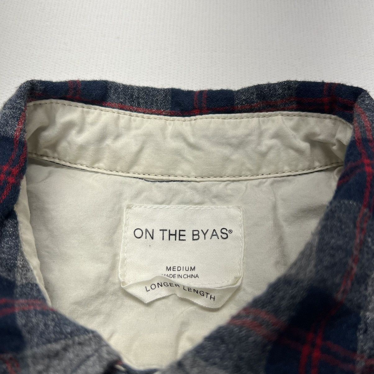On The Byas On The Byas Flannel Shirt Grey Button Up Plaid Longer Length Size US M / EU 48-50 / 2 - 9 Thumbnail
