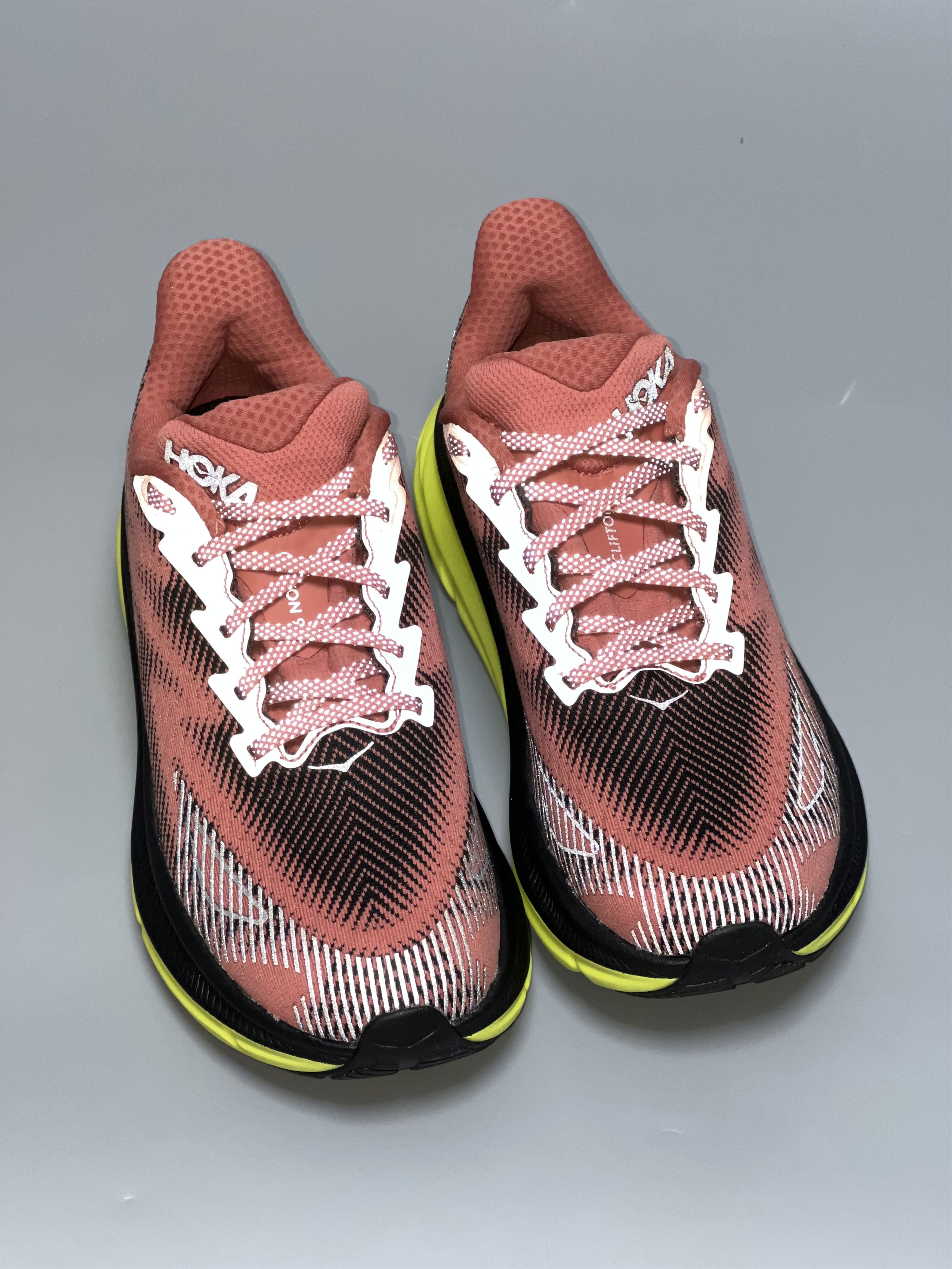 Hoka Hoka One One Clifton 9 GTX TS Gore-Tex Running Shoes Size US 8 / EU 41 - 1 Thumbnail