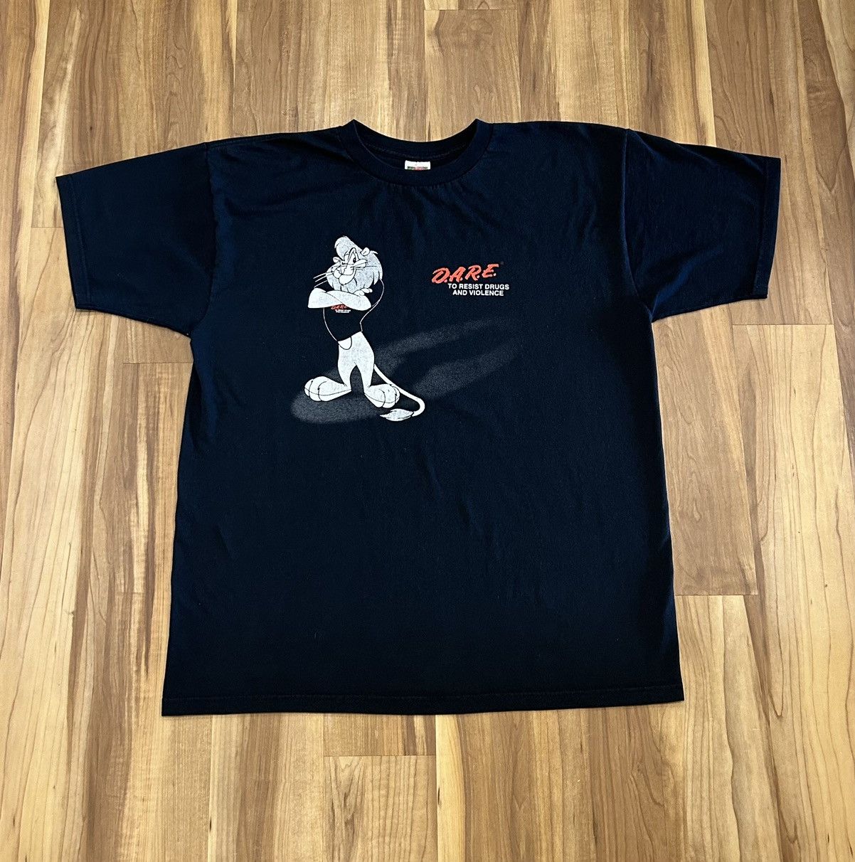 Vintage Vintage Dare Lion Dugs and Violence Tee Size US XL / EU 56 / 4 - 1 Thumbnail