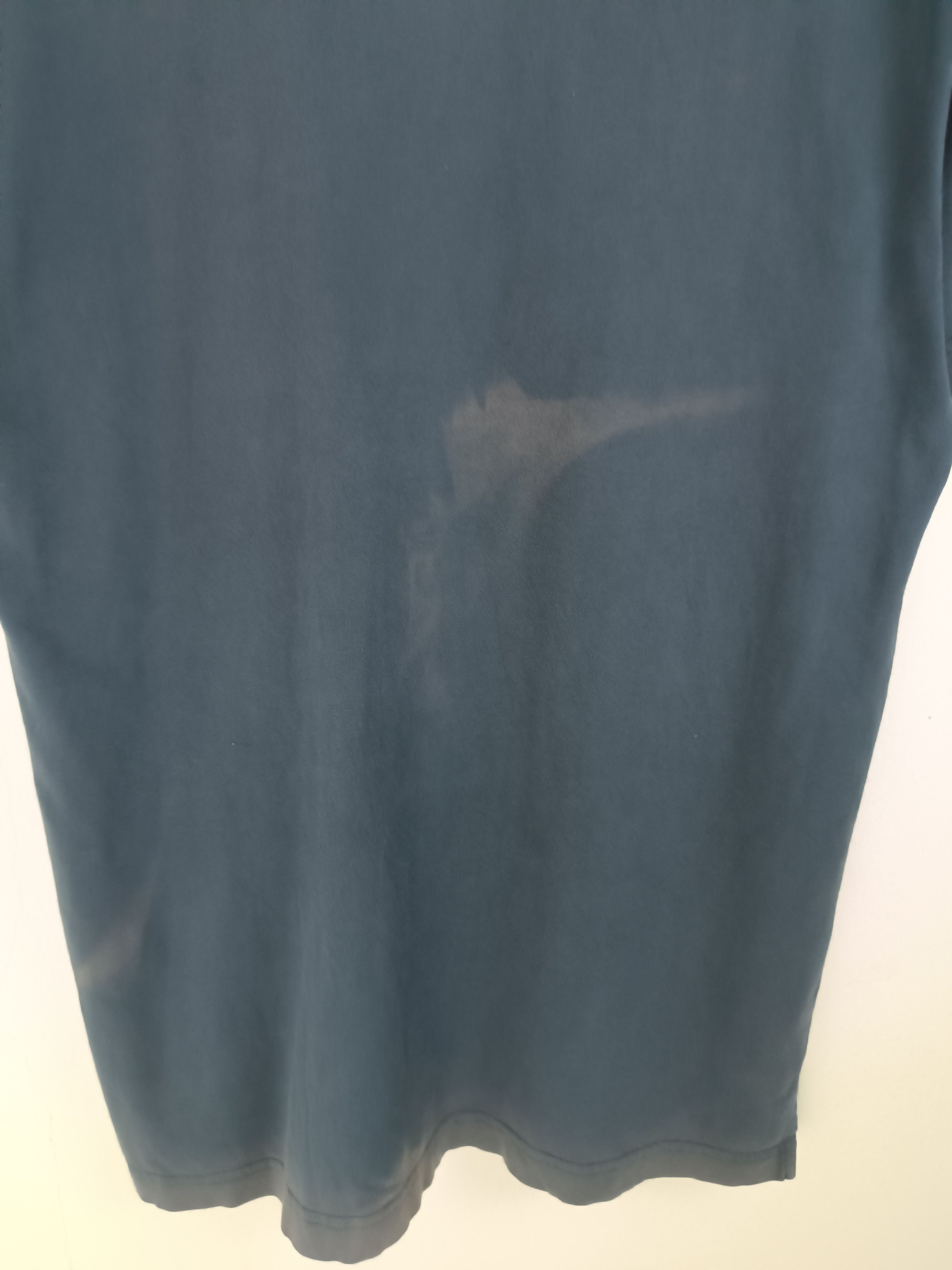 Nike THRASHED FADED VINTAGE Y2K NIKE SPORTSWEAR TEE BIG LOGO Size US M / EU 48-50 / 2 - 15 Thumbnail
