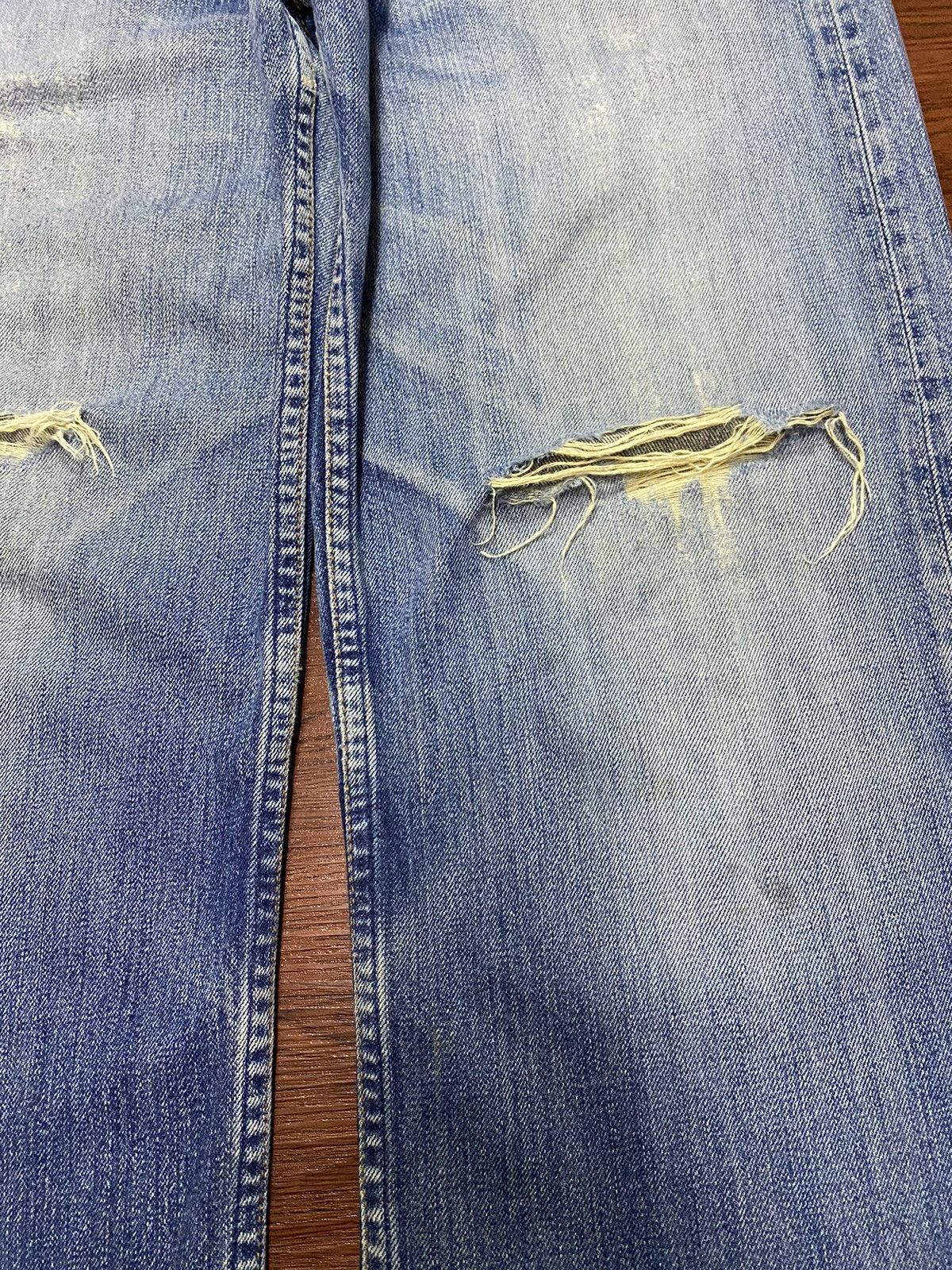 Levi's Vintage Clothing Vintage Levis 503 80’s Faded Wash Distressed Loose Jeans Size US 32 / EU 48 - 8 Thumbnail