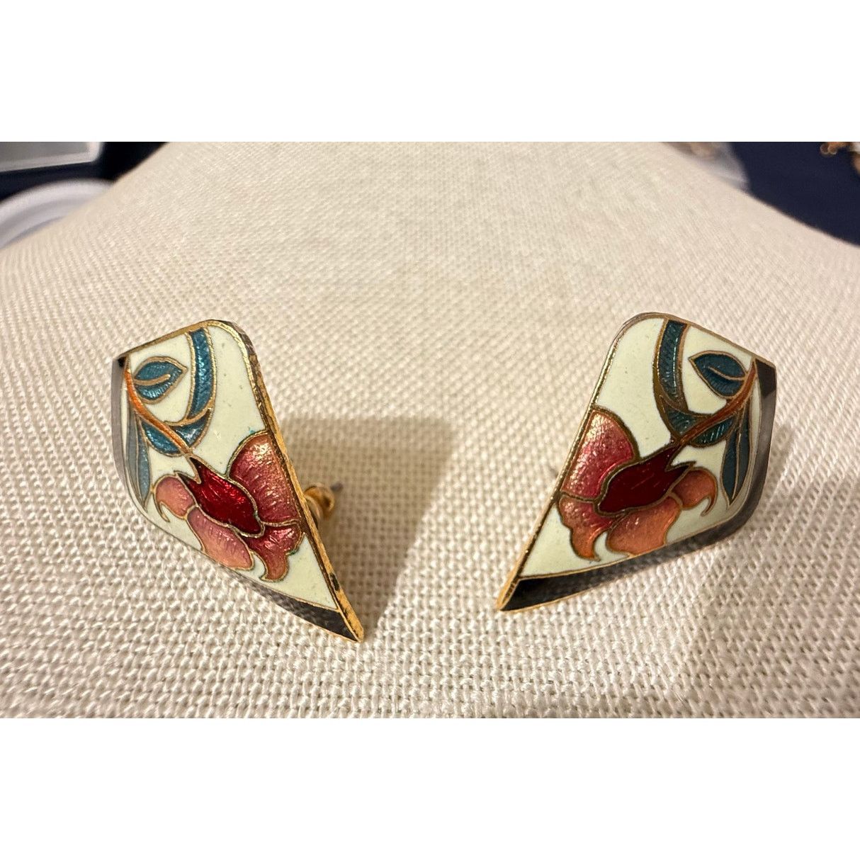 Other Vintage Signed Cloisonné Floral Post Earrings Gold Tone Size ONE SIZE - 1 Thumbnail