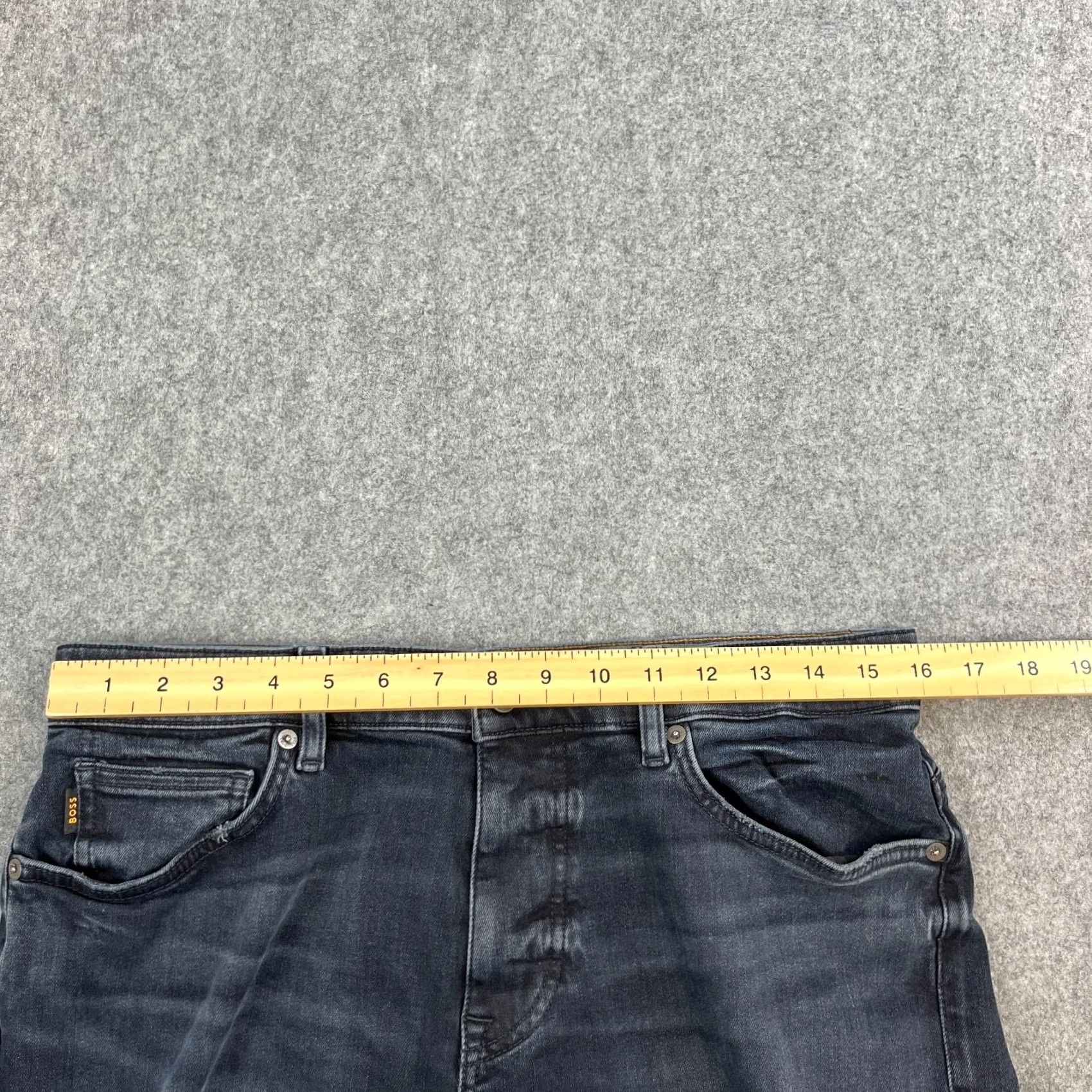 Hugo Boss HUGO BOSS Jeans Slim Fit 32 Dark Wash Blue Soft Motion Stretch Delaware Men 5-Pocket Denim Tapered Slim XS? Size US 32 / EU 48 - 6 Thumbnail