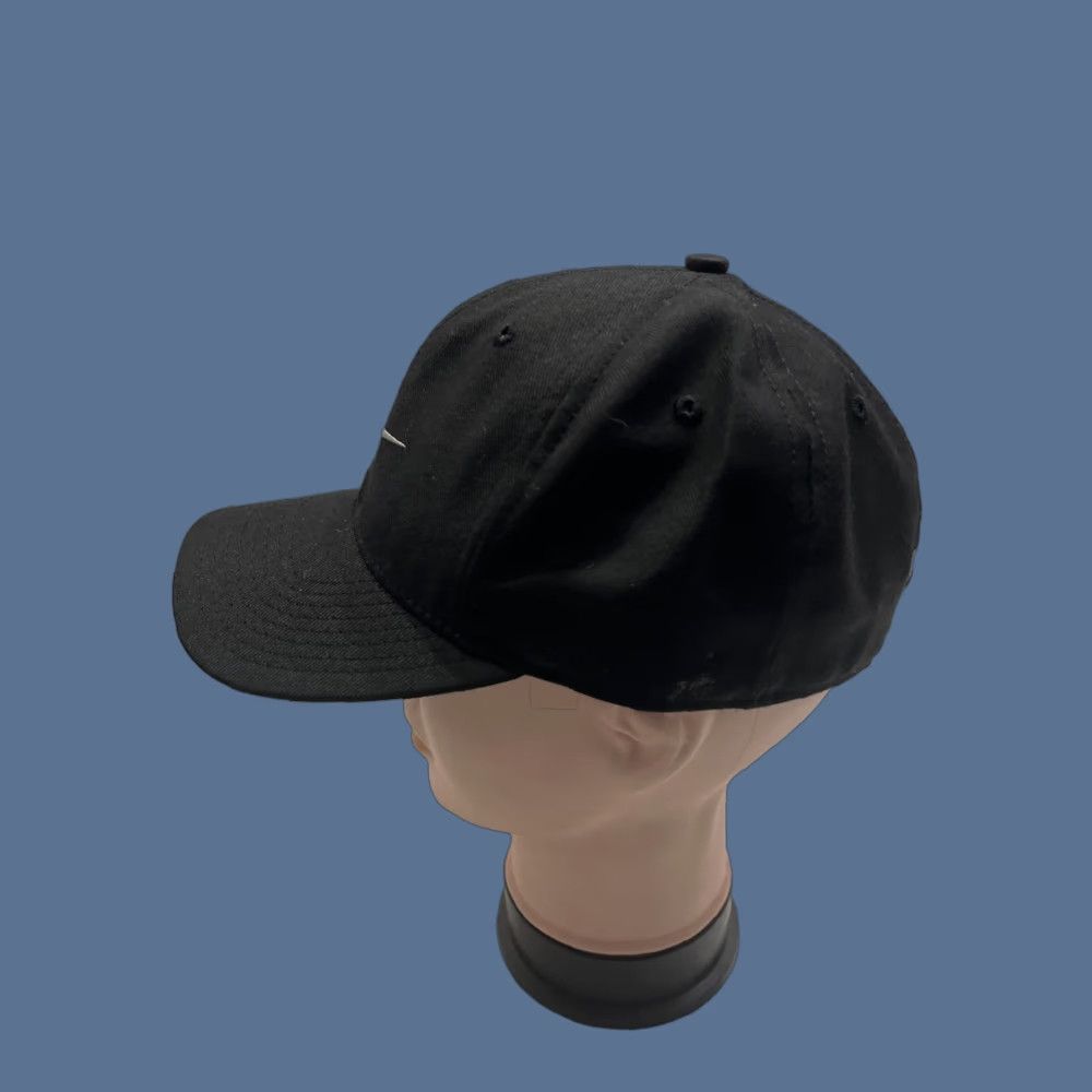 Nike VINTAGE Nike Swoosh Embroidery Golf Faded Black 7 3/8 Made In USA Fitted Hat Mens 90s Baseball Cap Cotton USA Swoosh Golf Hat Size ONE SIZE - 1 Thumbnail