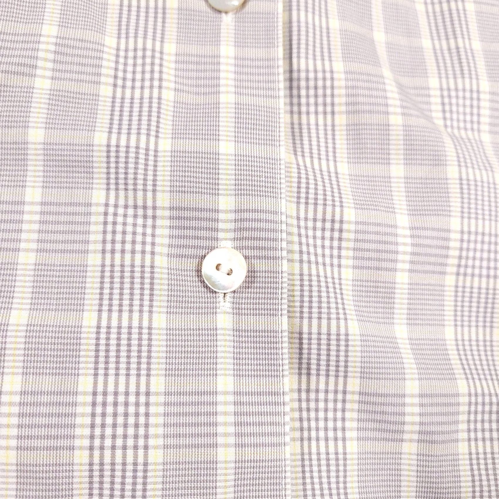 Vintage Foxcroft Shirt Women's 12 Gray Yellow Plaid Shaped Fit Non-Iron Button Up Size XL / US 12-14 / IT 48-50 - 4 Thumbnail