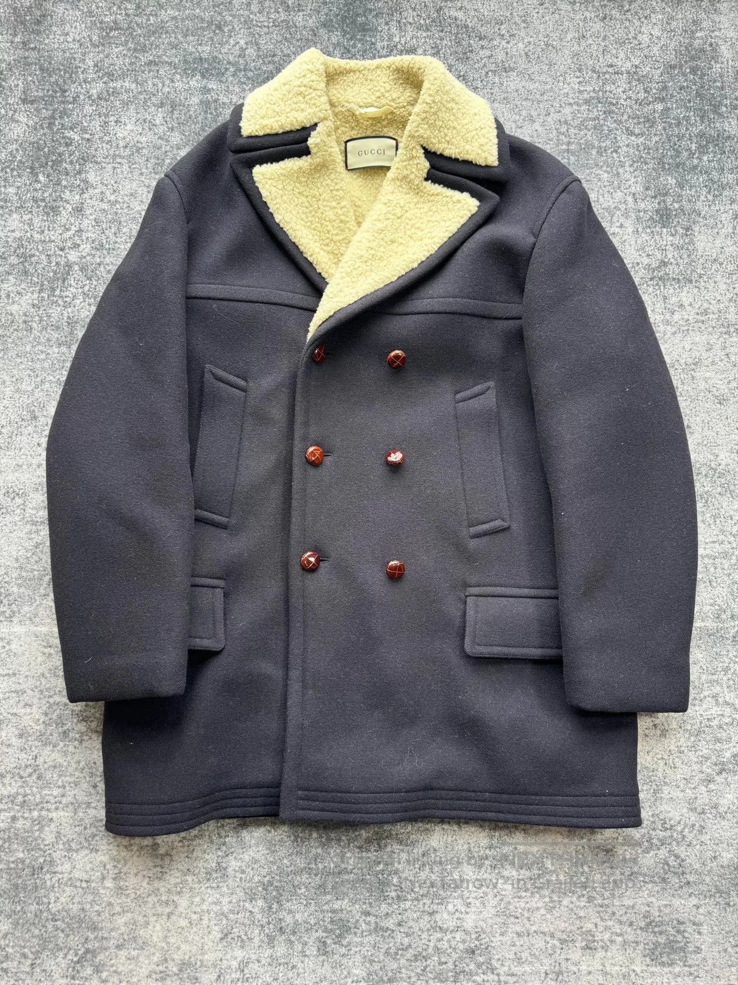 Gucci Gucci Black Panther Embroidered Teddy Coat. Size US L / EU 52-54 / 3 - 1 Thumbnail