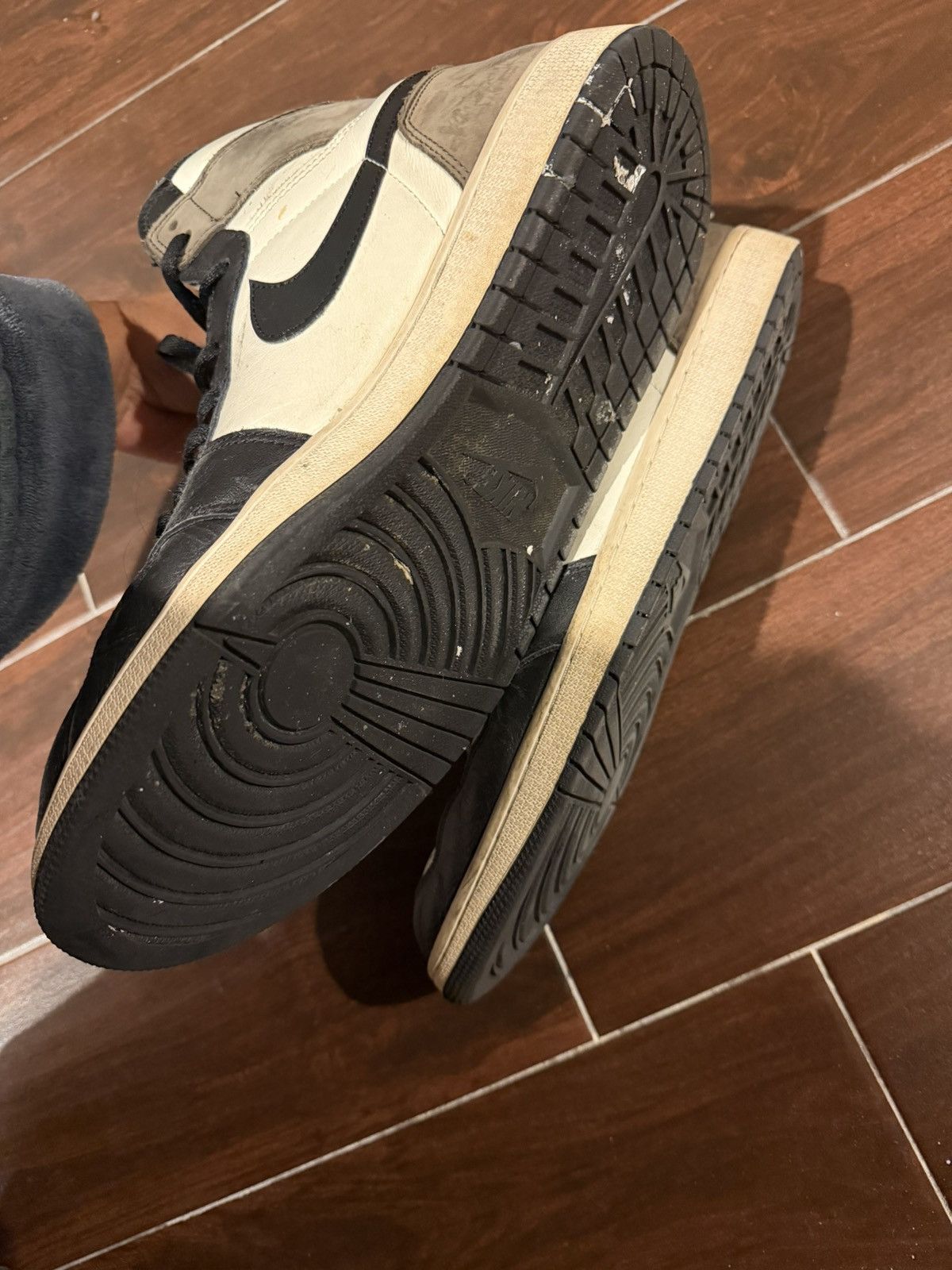 Jordan Brand Air Jordan 1 High OG “Dark Mocha” Size 15 Size US 15 / EU 48 - 6 Thumbnail