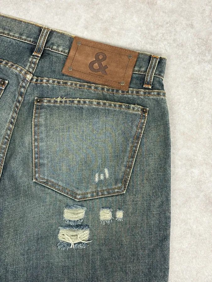 Dolce & Gabbana 2000s Dolce & Gabbana Faded Blue Denim Distressed Jeans Size US 32 / EU 48 - 8 Thumbnail