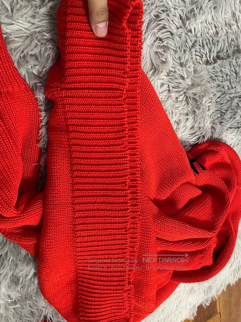 Givenchy Givenchy Showroom Knitted Sweater - Front Emblem Size US S / EU 44-46 / 1 - 7 Thumbnail