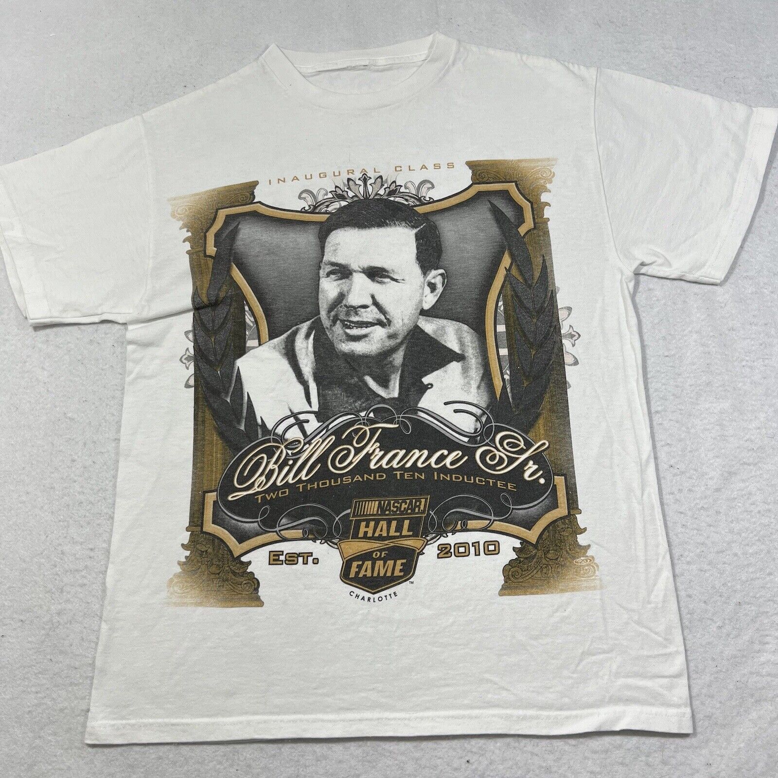 NASCAR NASCAR Bill France Sr. 2010 Hall of Fame White Graphic Tee Size US M / EU 48-50 / 2 - 1 Thumbnail