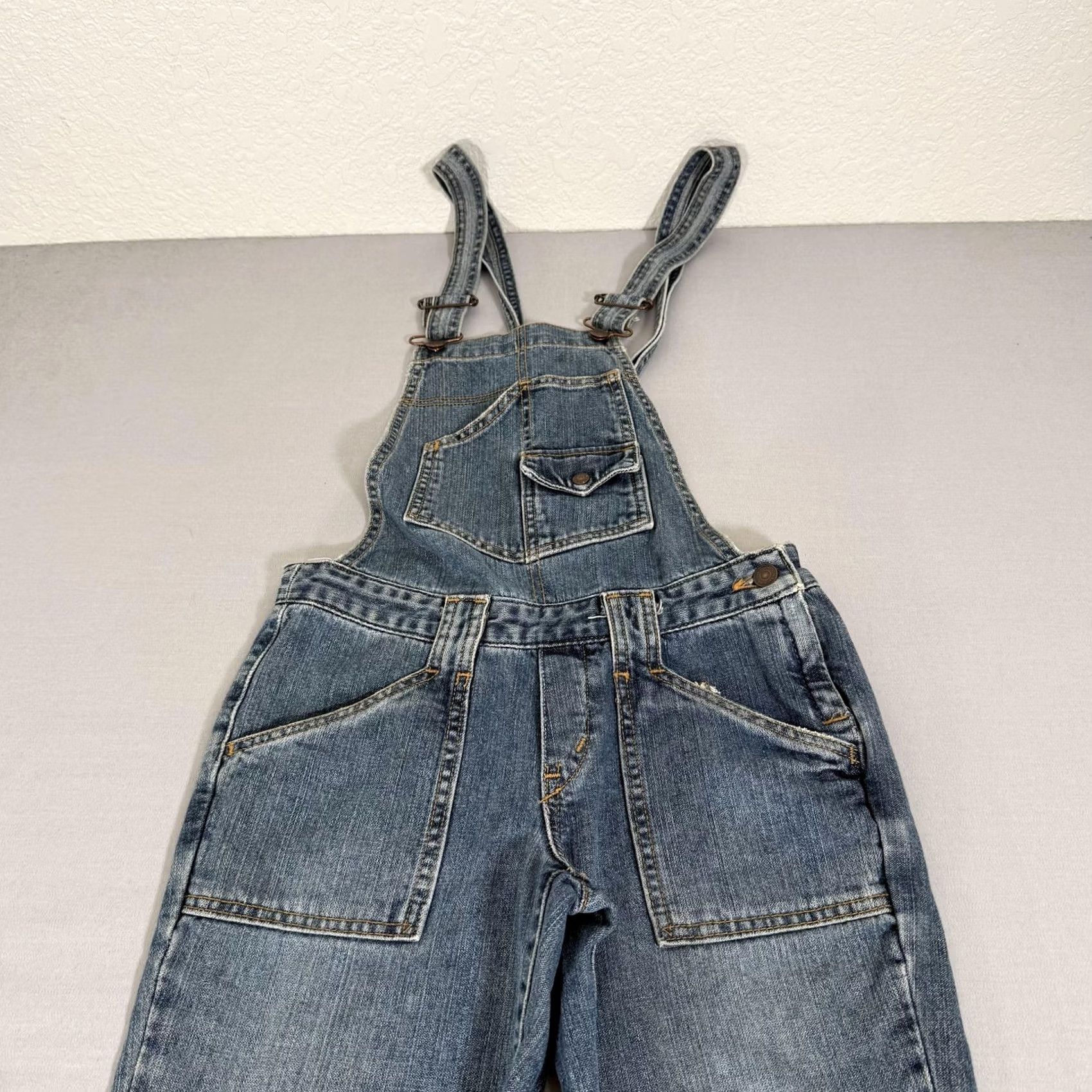Levi's VINTAGE Levi's Overalls Womens 5 Blue Superlow Denim Jean Bootcut Flare Pants Y2K Size 27" / US 4 / IT 40 - 2 Thumbnail