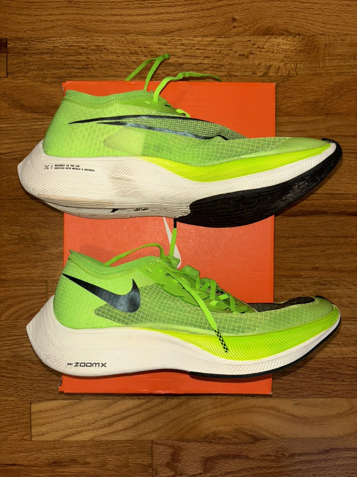 Nike Nike ZoomX Vaporfly Next% Volt Green Blast Size US 9.5 / EU 42-43 - 2 Thumbnail