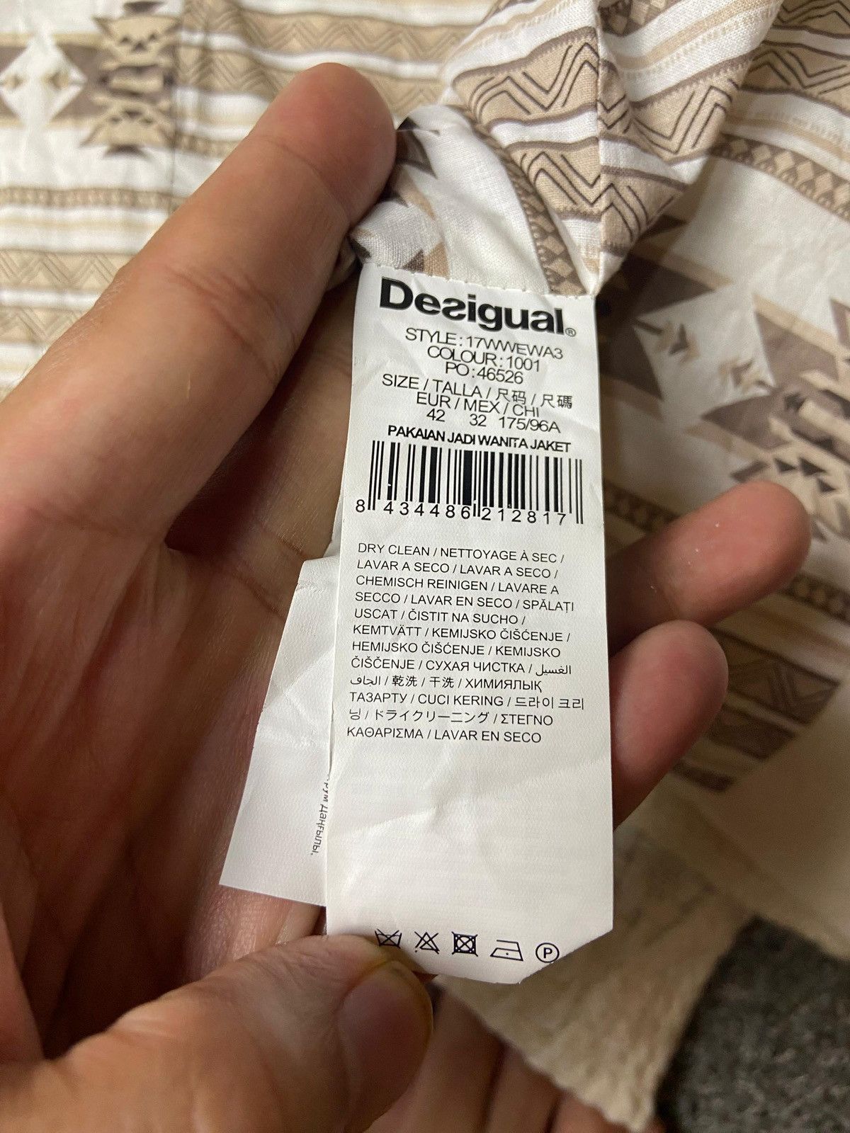 Desigual Vintage DESIGUAL Patchwork Style Jacket (149) Size US XS / EU 42 / 0 - 11 Thumbnail