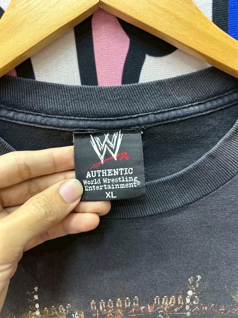 WWE Vintage 2000s WWE - Raw , Smack down , ECW tshirt size XL Size US XL / EU 56 / 4 - 12 Thumbnail