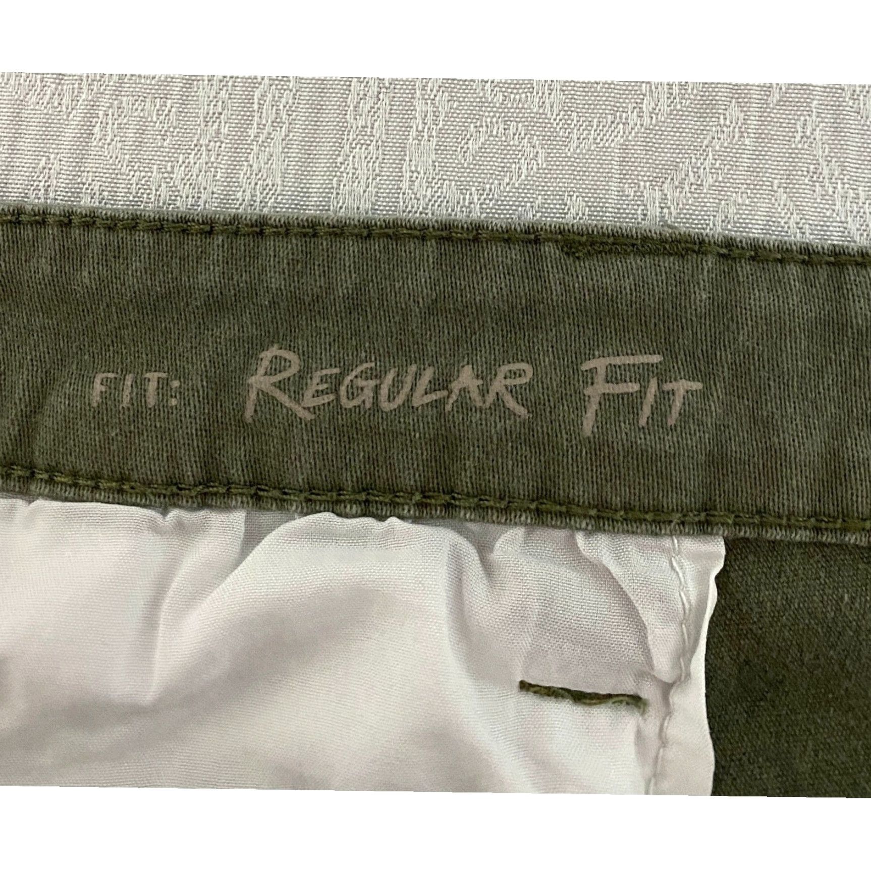 Eddie Bauer Eddie Bauer Cargo Shorts Mens 32 Regular Olive Green Canvas Cargo Pocket 6-Pocket Hiking Casual Travel Workwear Buttons Logo Size US 32 / EU 48 - 4 Thumbnail