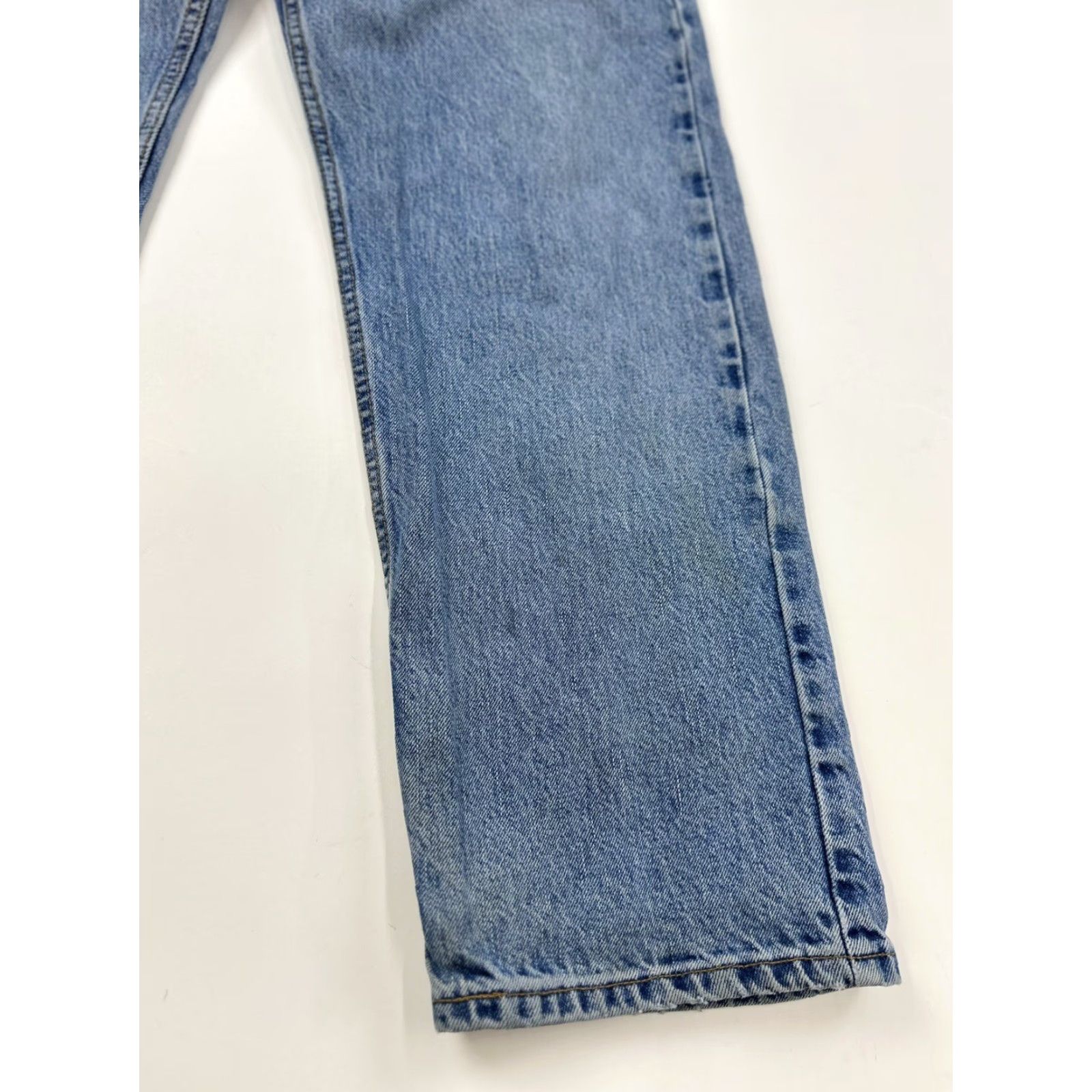 Levi's VINTAGE Levis 505 Jeans Mens 36 x 30 Blue Distressed Straight 38 x 30 Tagged 30 Inseam 36 Waist Mens Size US 36 / EU 52 - 4 Thumbnail