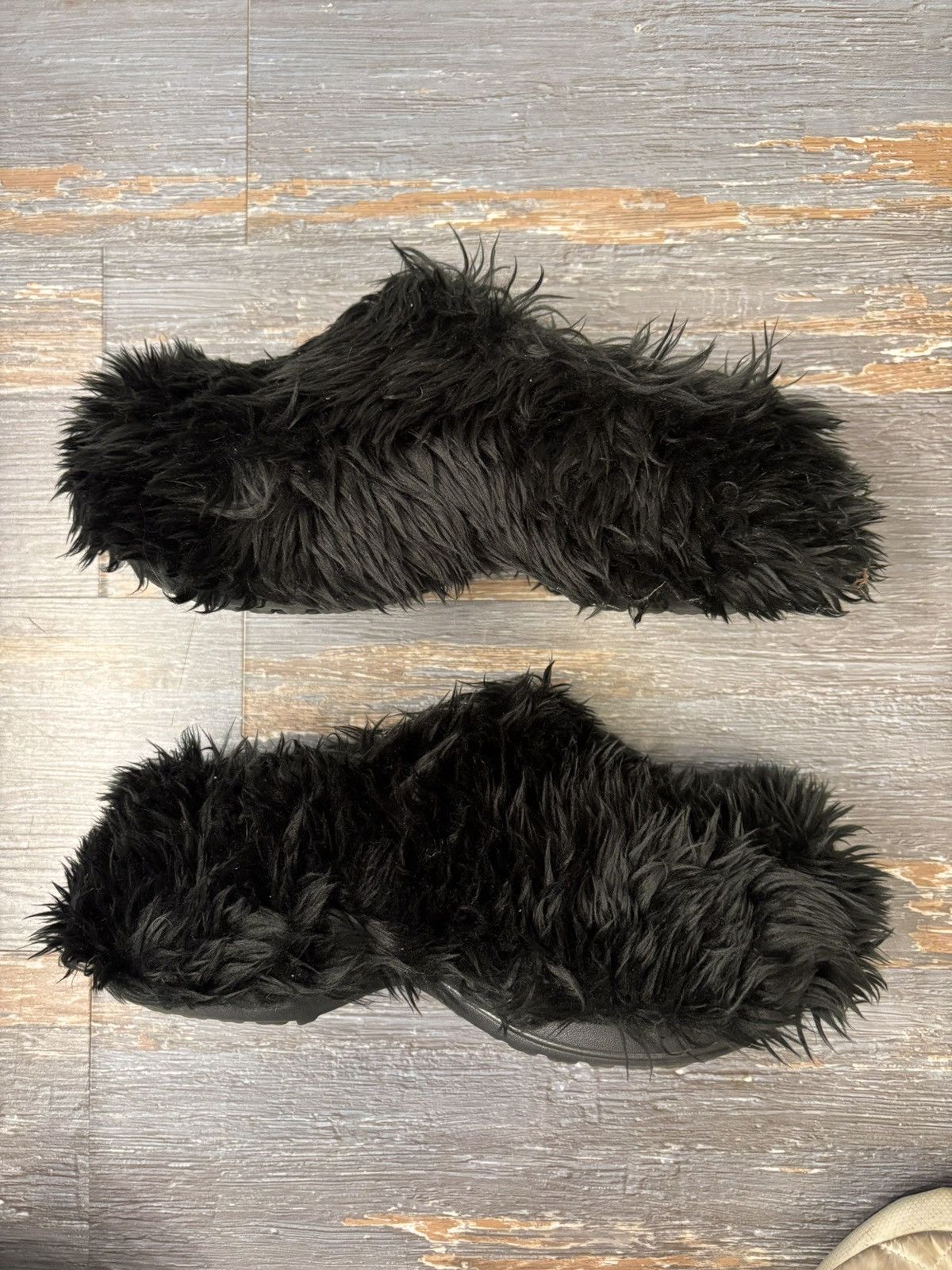Balenciaga Balenciaga Fur Croc Slip On Sneakers Size US 10 / EU 43 - 2 Thumbnail