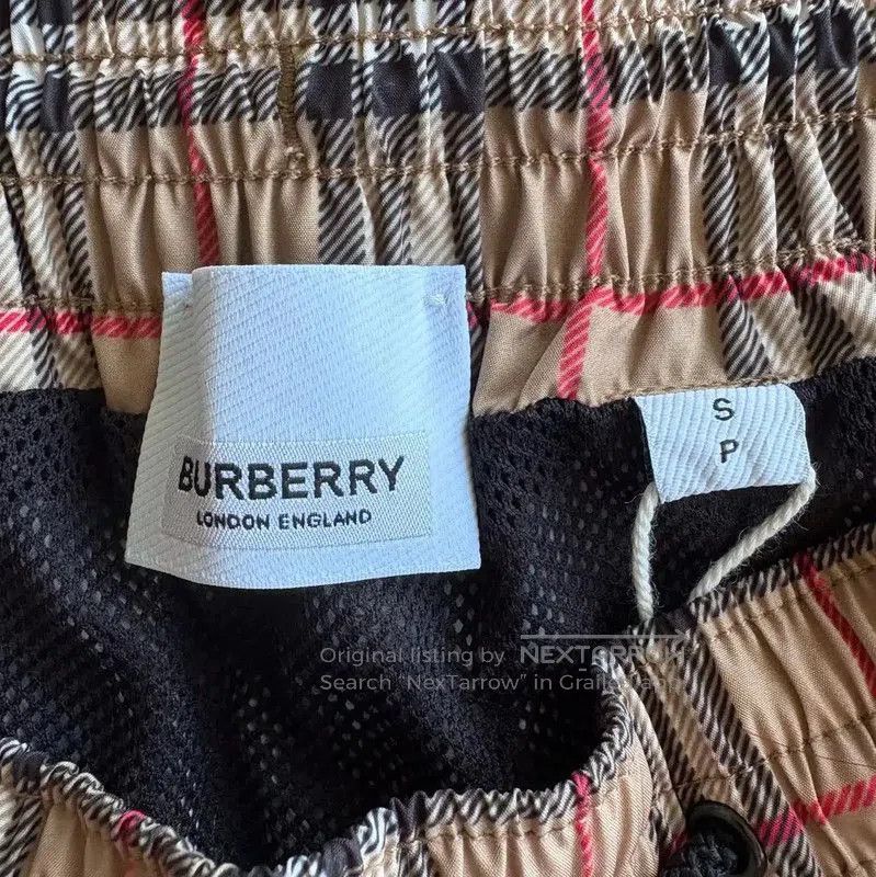 Burberry Burberry Summer Khaki Check Men's Shorts. Size US 27 - 6 Thumbnail