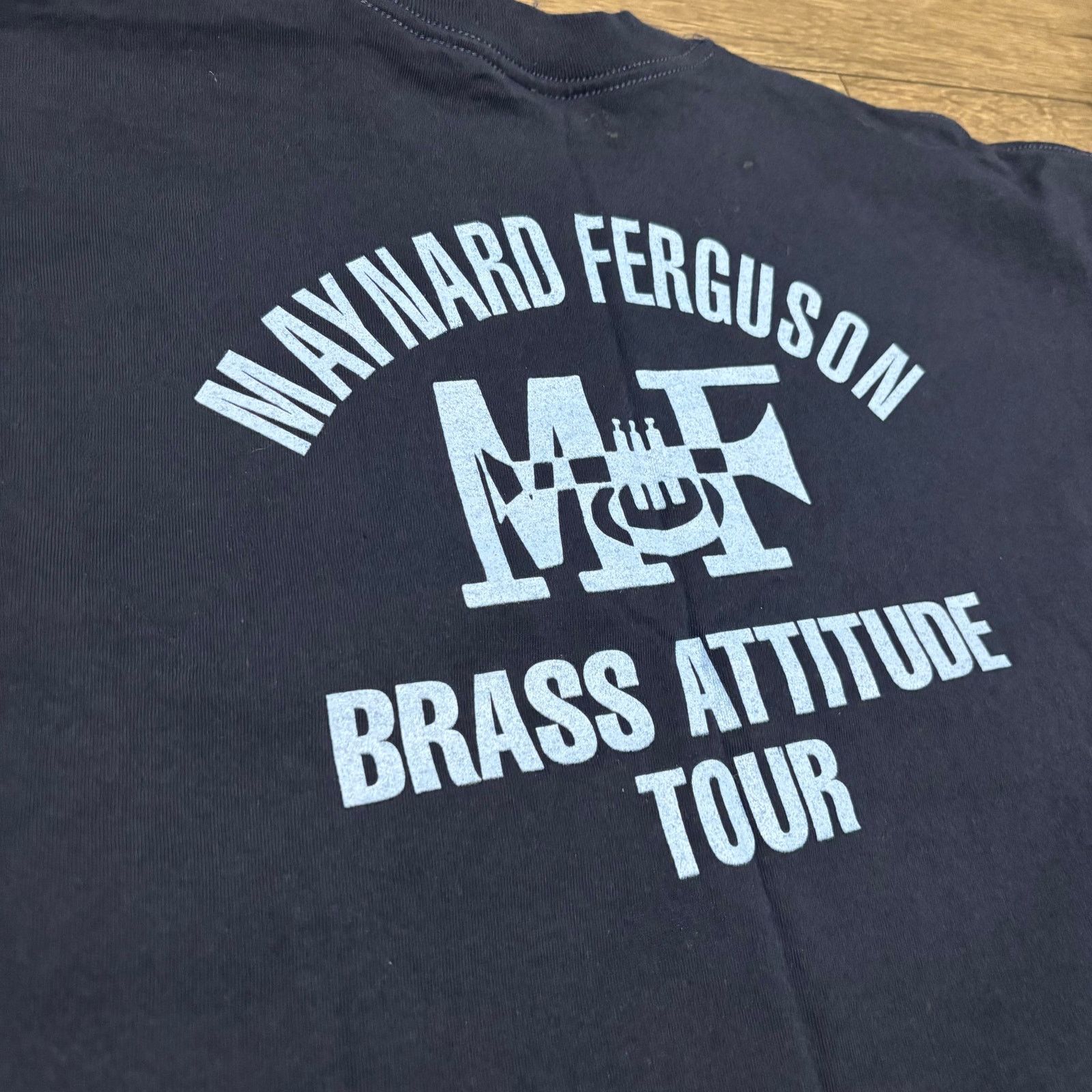 Gildan × Vintage Vintage Maynard Ferguson Brass Attitude Jazz tour 90s Tee Size US XL / EU 56 / 4 - 5 Thumbnail