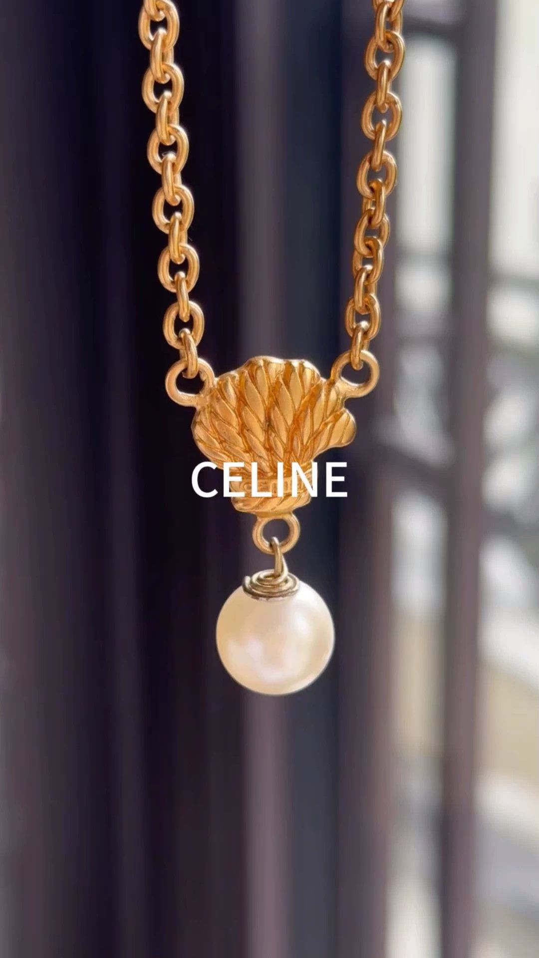 Celine Celine Vintage Pearl Shell Necklace Size ONE SIZE - 1 Thumbnail
