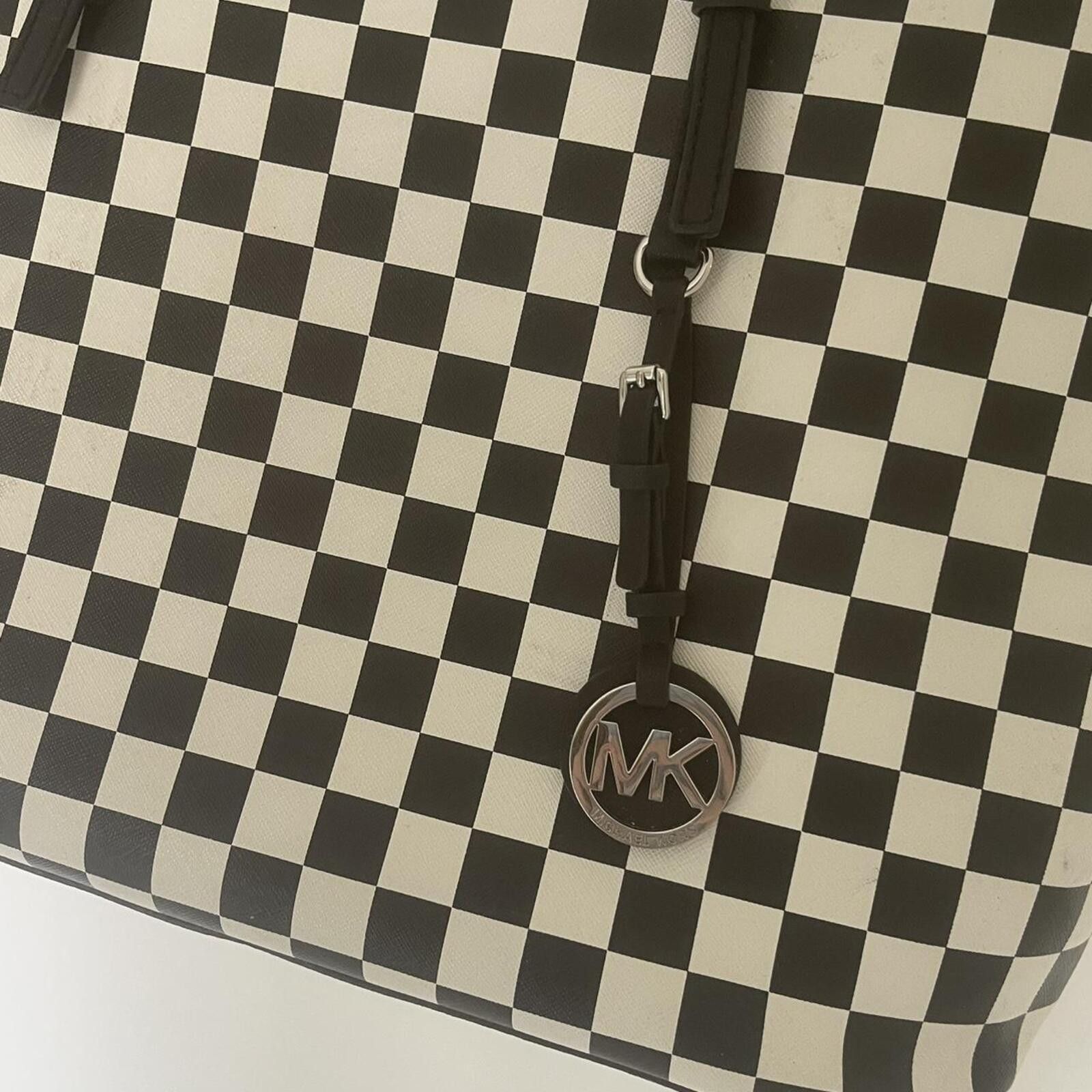 Michael Kors Michael Kors Jet Set Large Tote Bag Purse Checkered Rare Size ONE SIZE - 8 Thumbnail