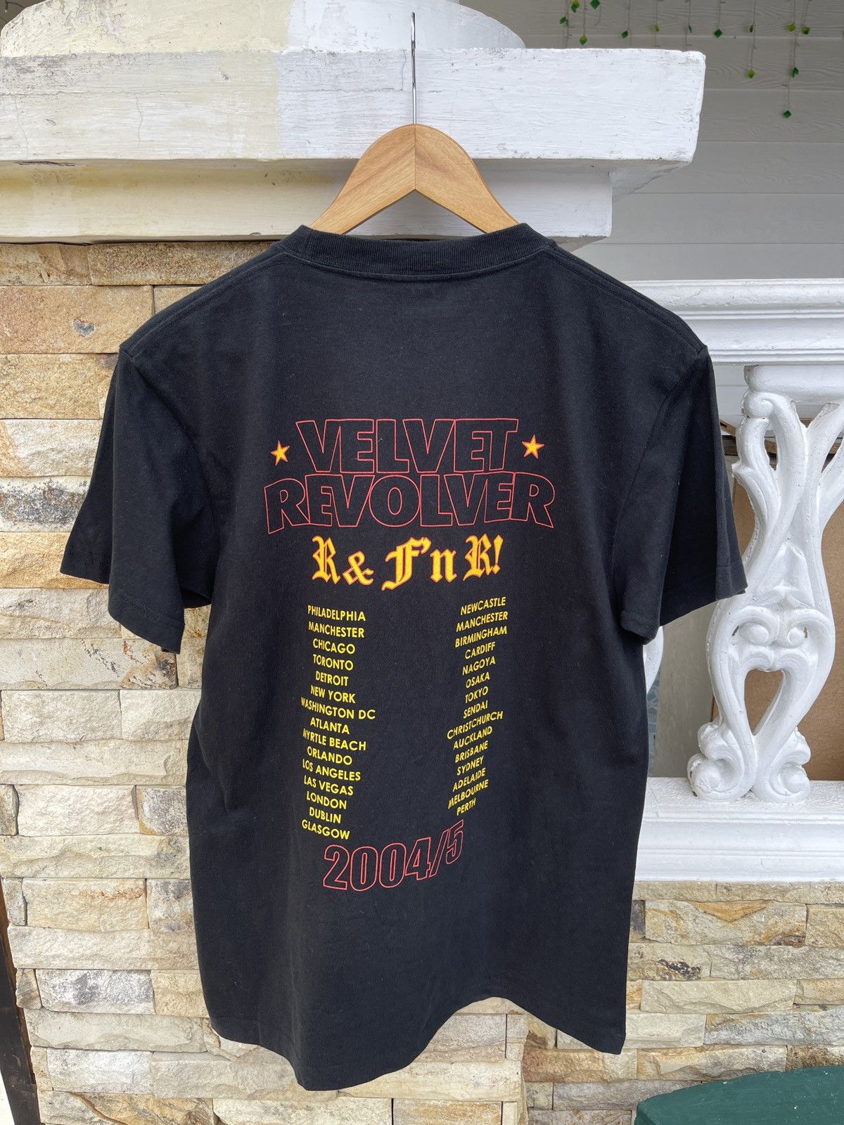 Band Tees Rare🔥Vintage y2k VELVET REVOLVER Sexy Girl T Shirt Size US M / EU 48-50 / 2 - 3 Thumbnail