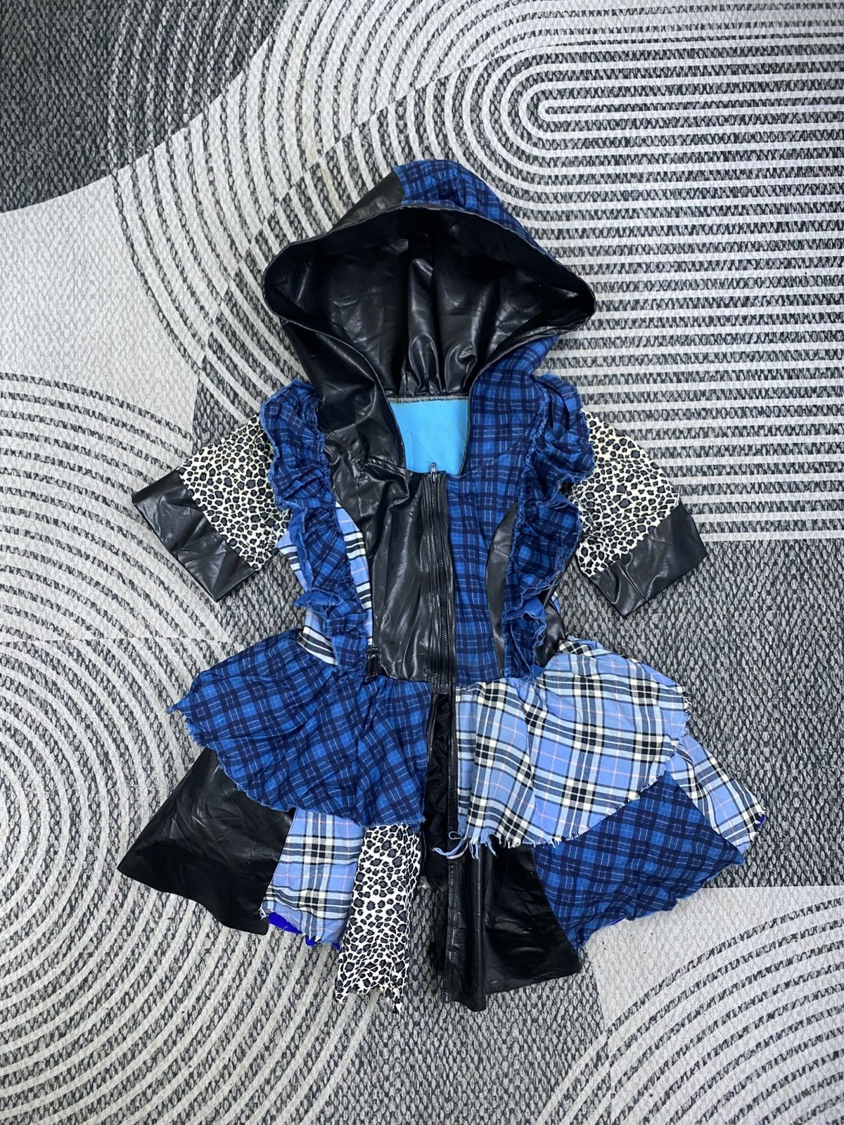 Japanese Brand Vintage Japanese Fashion Custom Checked Leopard Print Dress Size XS / US 0-2 / IT 36-38 - 1 Thumbnail
