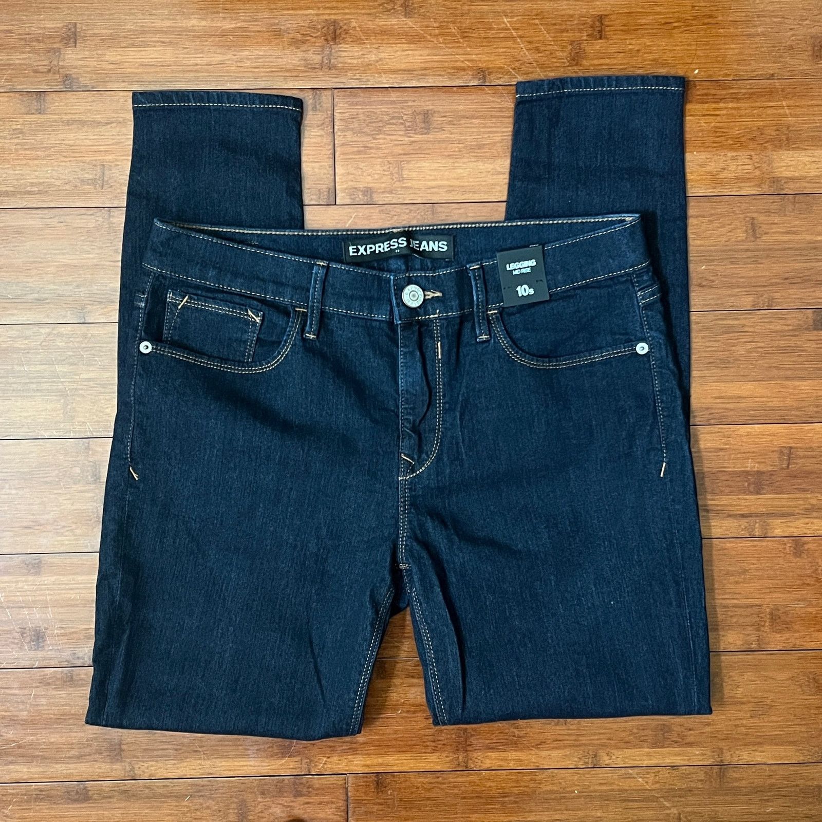 Express Precision Fit Dark Wash Mid Rise Legging Jean Jegging Size 32" / US 10 / IT 46 - 11 Thumbnail