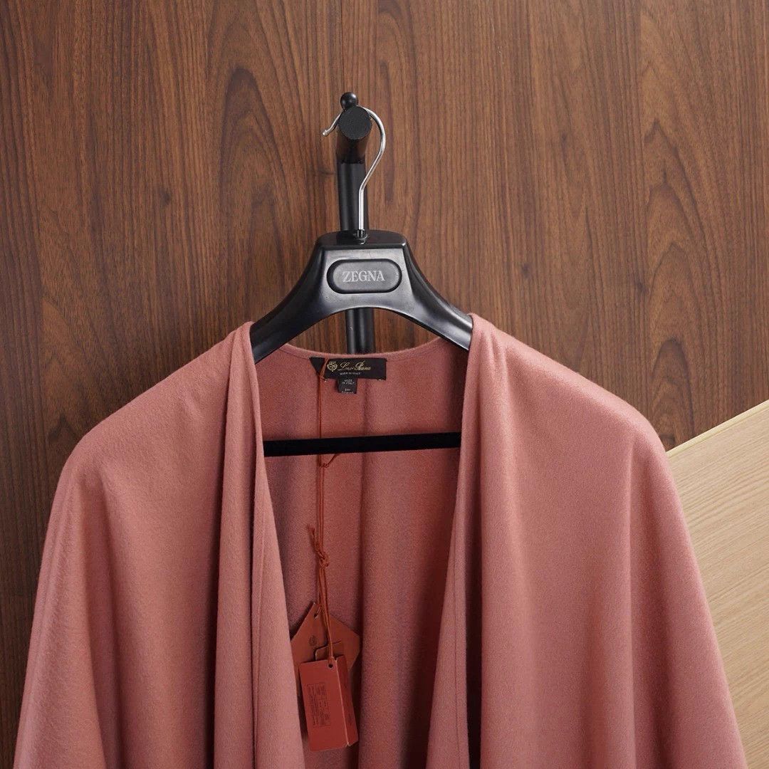 Loro Piana Loro Piana 100% Cashmere Gradient Large Wrap Women Size L / US 10 / IT 46 - 3 Thumbnail