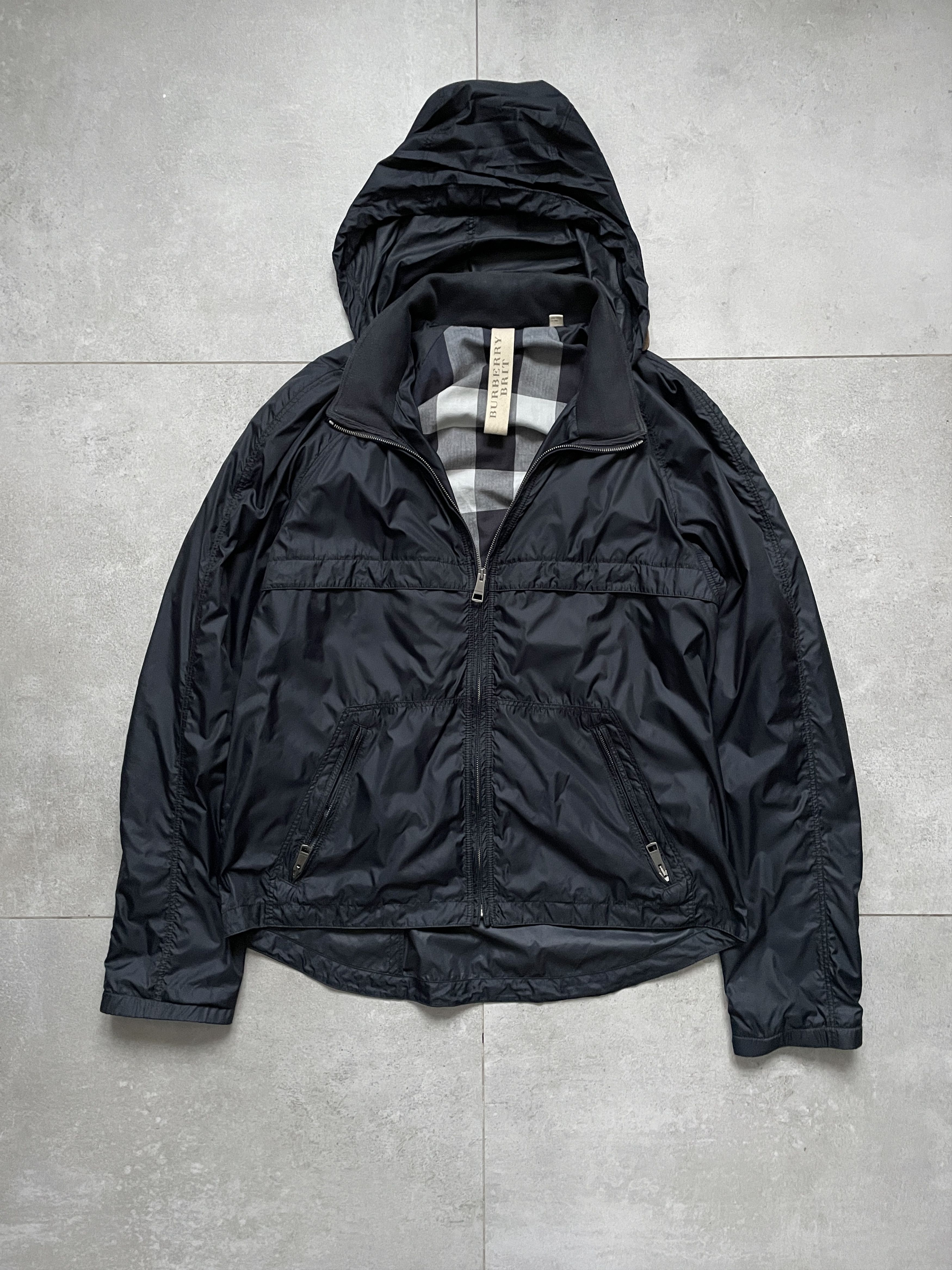 BURBERRY NOVA CHECK NAVY NYLO LIGHT JACKET
