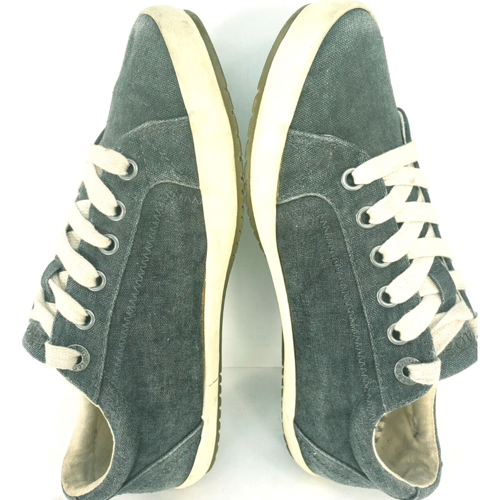 Taos Taos Star Women’s Size 7 Black Canvas Casual Comfort Walking Sneaker Size US 7 / IT 37 - 7 Thumbnail
