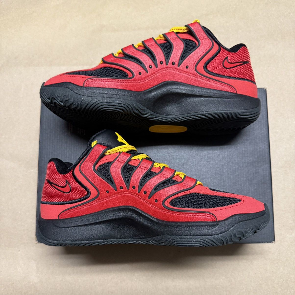 Nike Nike KD 18 Kevin Durant Air Bakin Men’s shoes size 7.5 NEW! Size US 7.5 / EU 40-41 - 2 Thumbnail