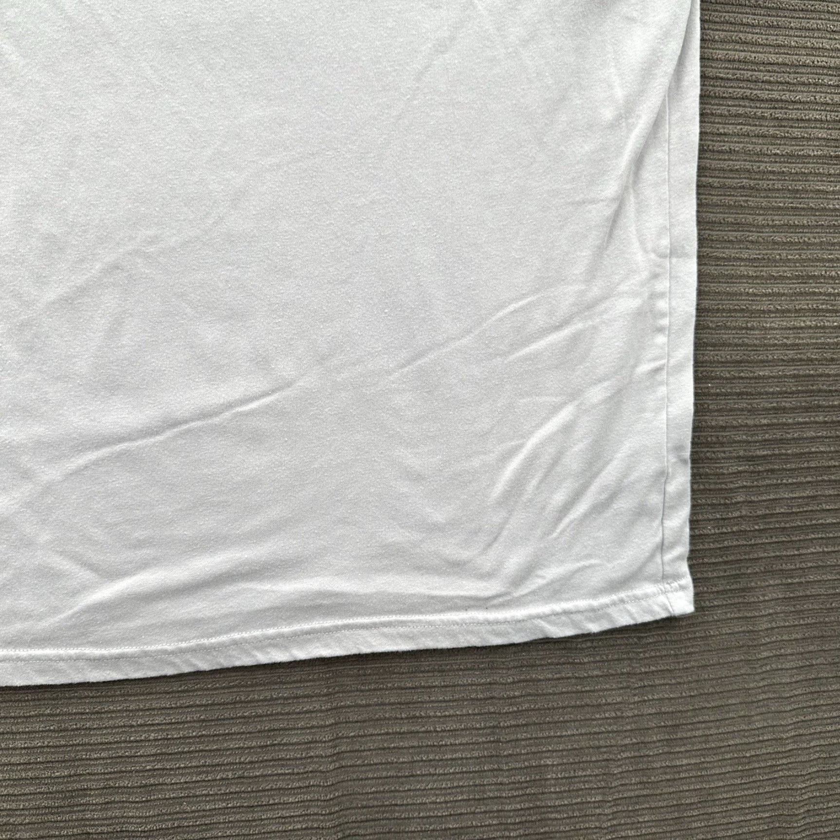 Vintage Honeys Shinobu Kochou T-Shirt Medium Lavender Purple Cotton Logo Movie Version Demon Slayer Mugen Mens Reg. Short Sleeve Crew Neck Size US M / EU 48-50 / 2 - 7 Thumbnail
