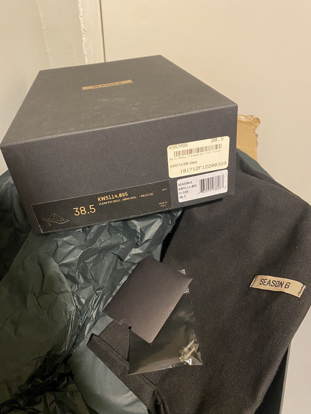 Yeezy Yeezy Season 6 Heels Transparent PVC Mules Size US 8.5 / IT 38.5 - 8 Thumbnail
