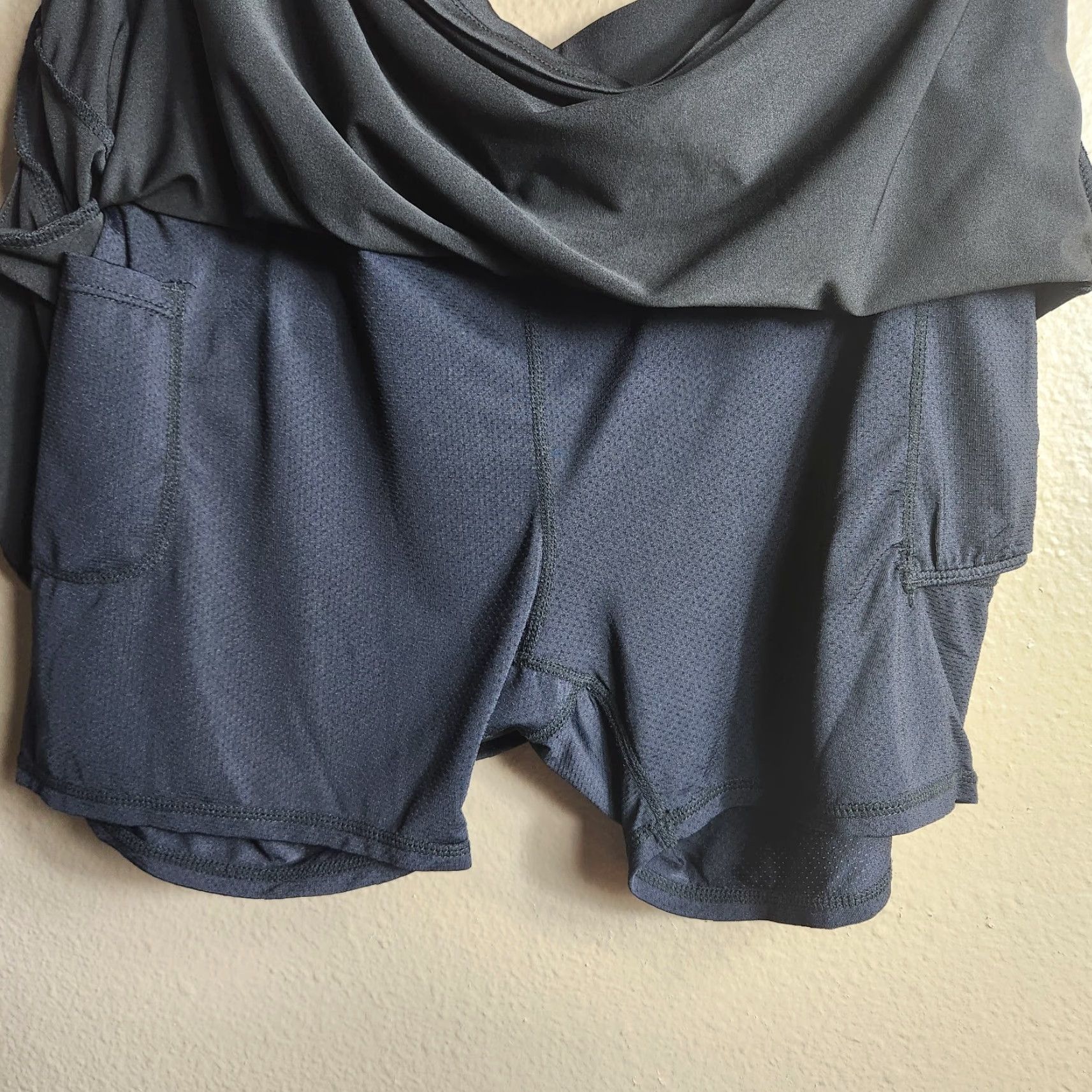 Vintage Womens Skort Black Back Pleat Tennis w/Pockets Size L - Tennis Athleisure Skort with Pockets, Black, L, Womens, Regular Fit Size ONE SIZE - 2 Thumbnail