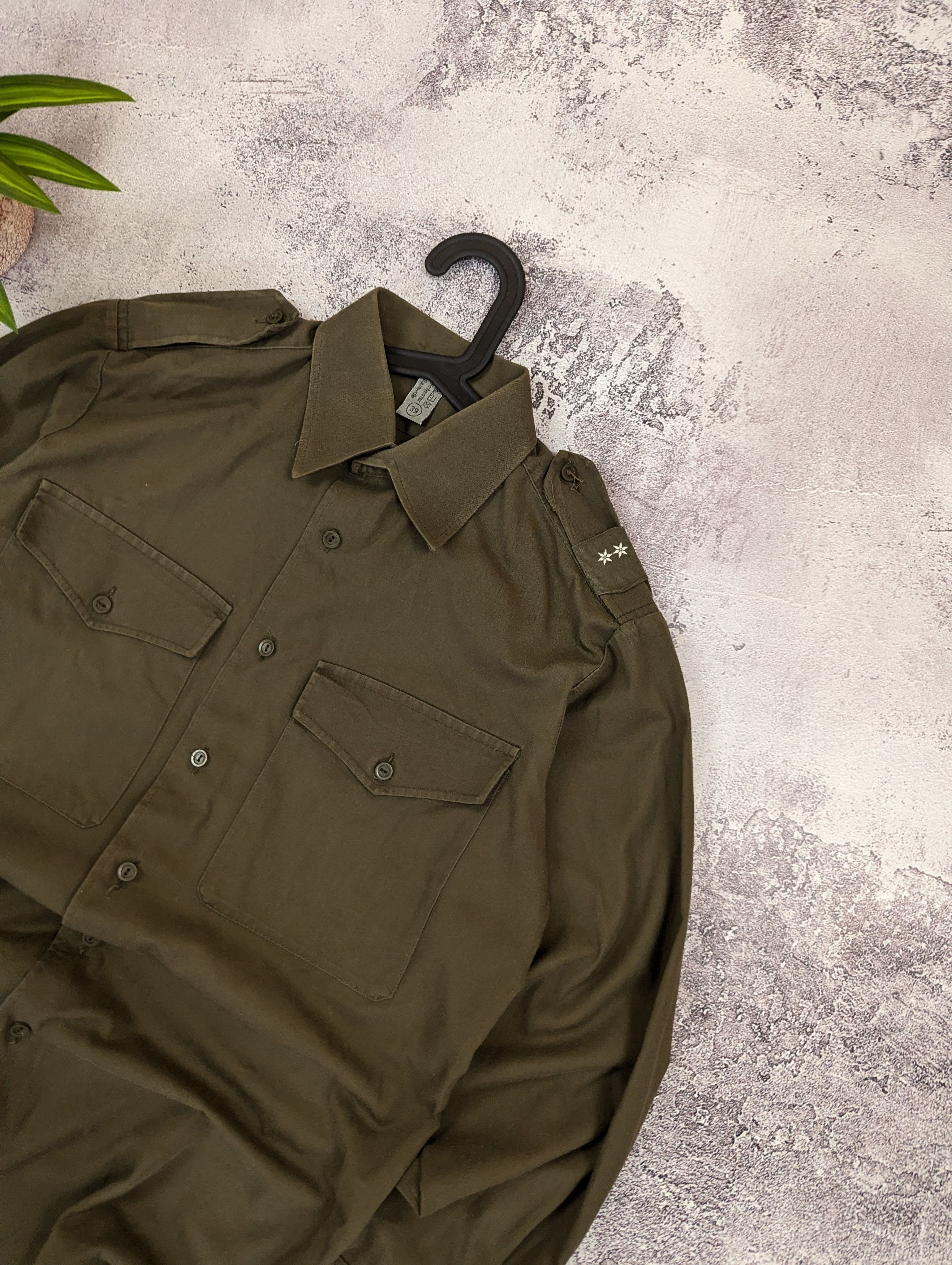 Vintage Vintage 1985 Austrian Army Shirt M/L Size US M / EU 48-50 / 2 - 4 Thumbnail