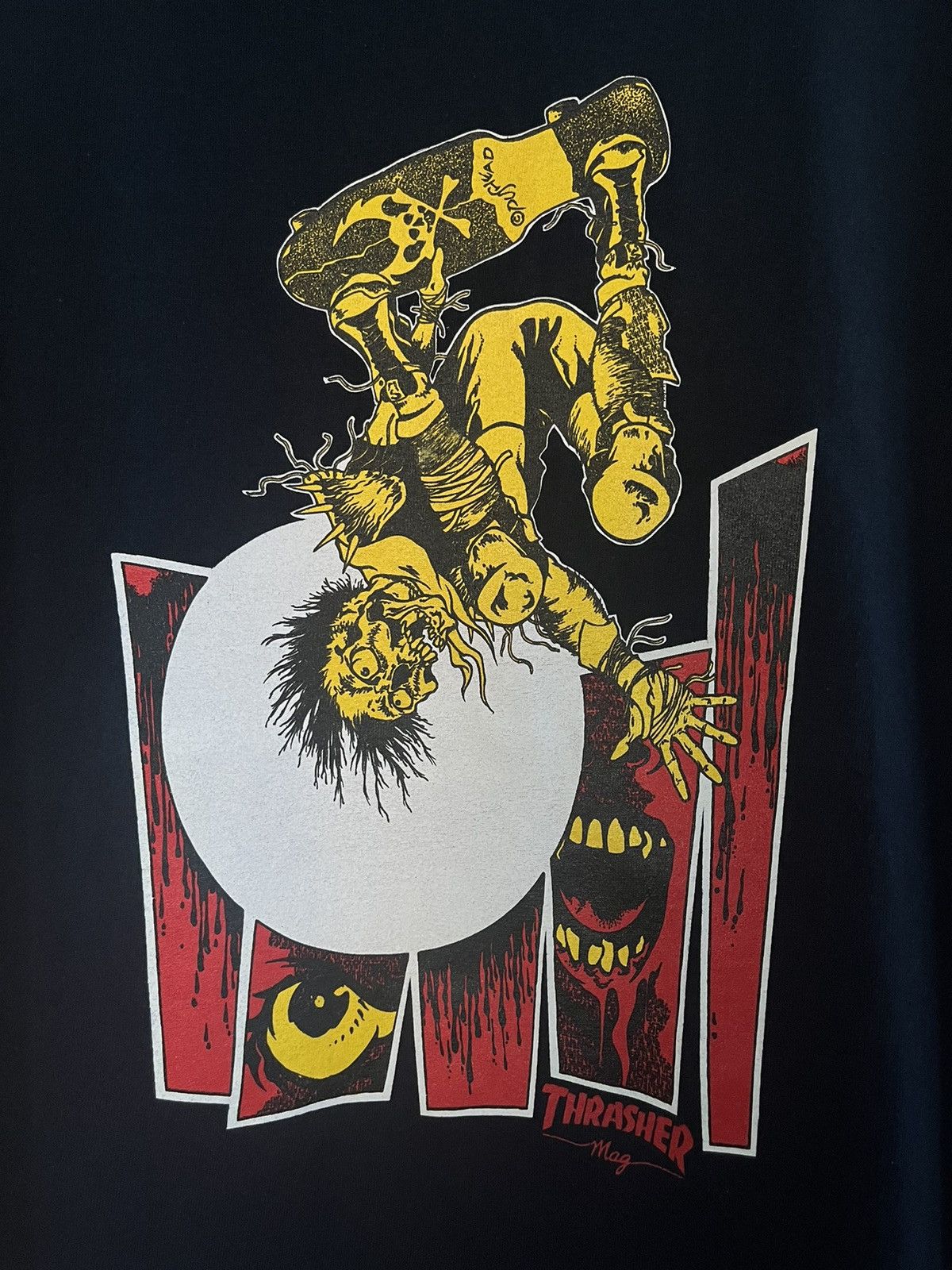 VINTAGE 90's THRASHER MAGAZINE PUSHEAD SKATE T SHIRT L SANTA