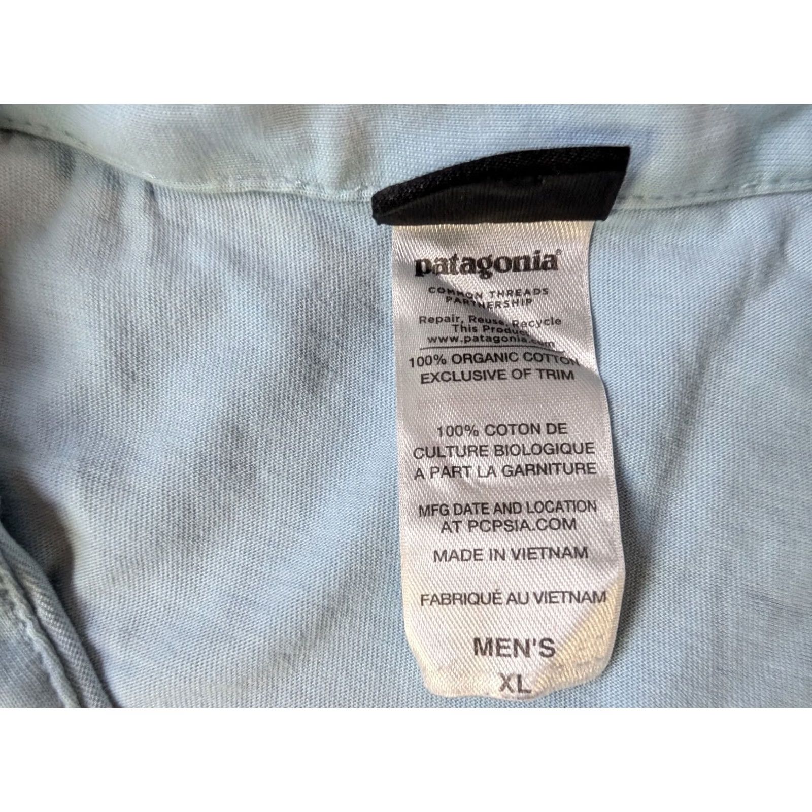 Patagonia Patagonia Polo Men’s XL Shirt Cotton Trout Fitz Roy Sky Blue Logo Golf/Polo 90s Fish Outdoor Mens Size US XL / EU 56 / 4 - 3 Thumbnail