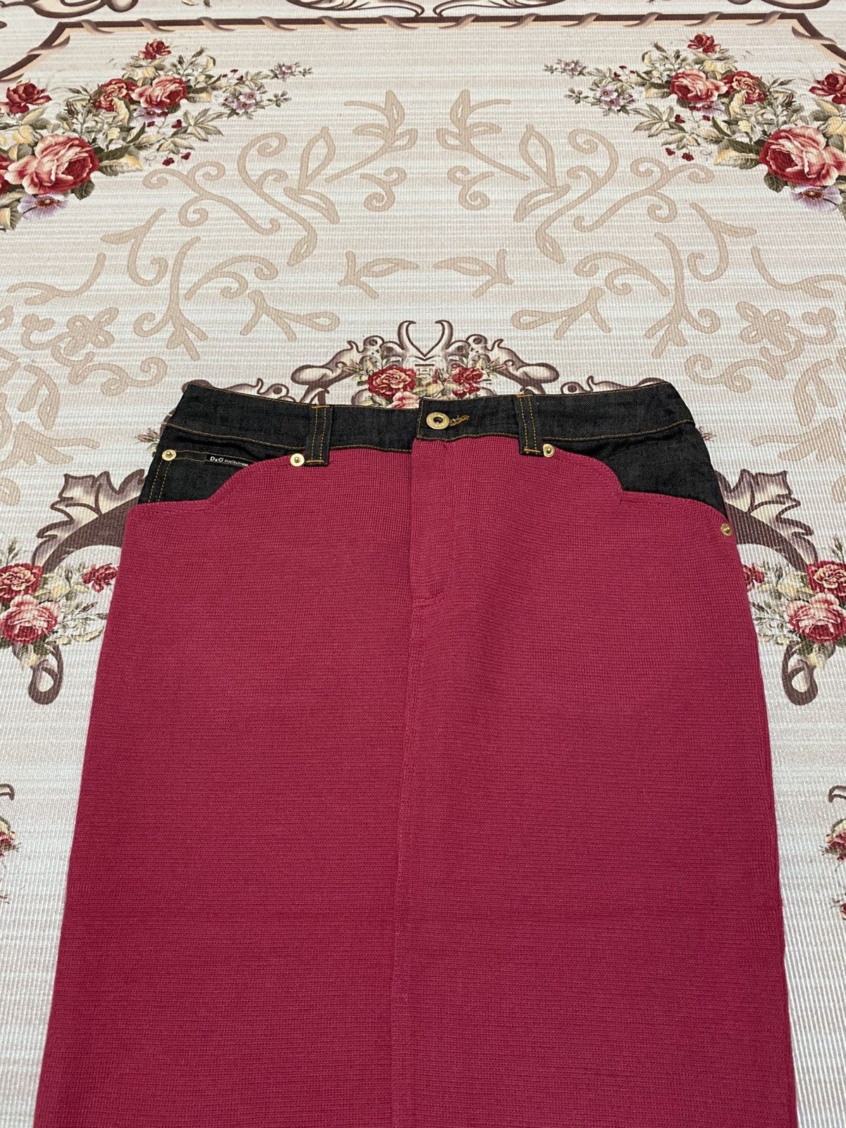 Dolce & Gabbana Dolce & Gabbana Midi Skirt Size 27" / US 4 / IT 40 - 3 Thumbnail