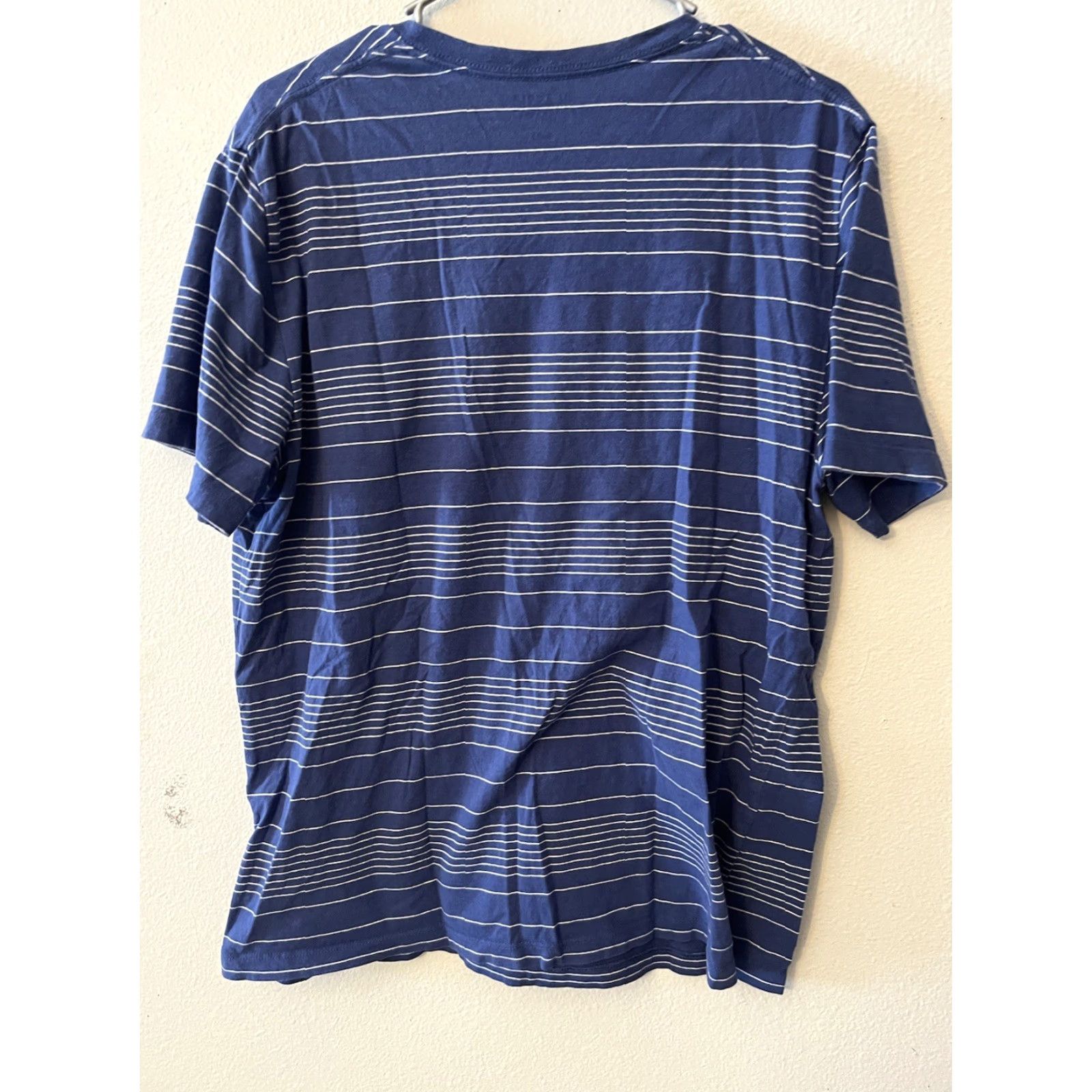 Old Navy Old Navy T-Shirt Men L Blue Striped V-Neck Short Sleeve Shirt Size US L / EU 52-54 / 3 - 3 Thumbnail