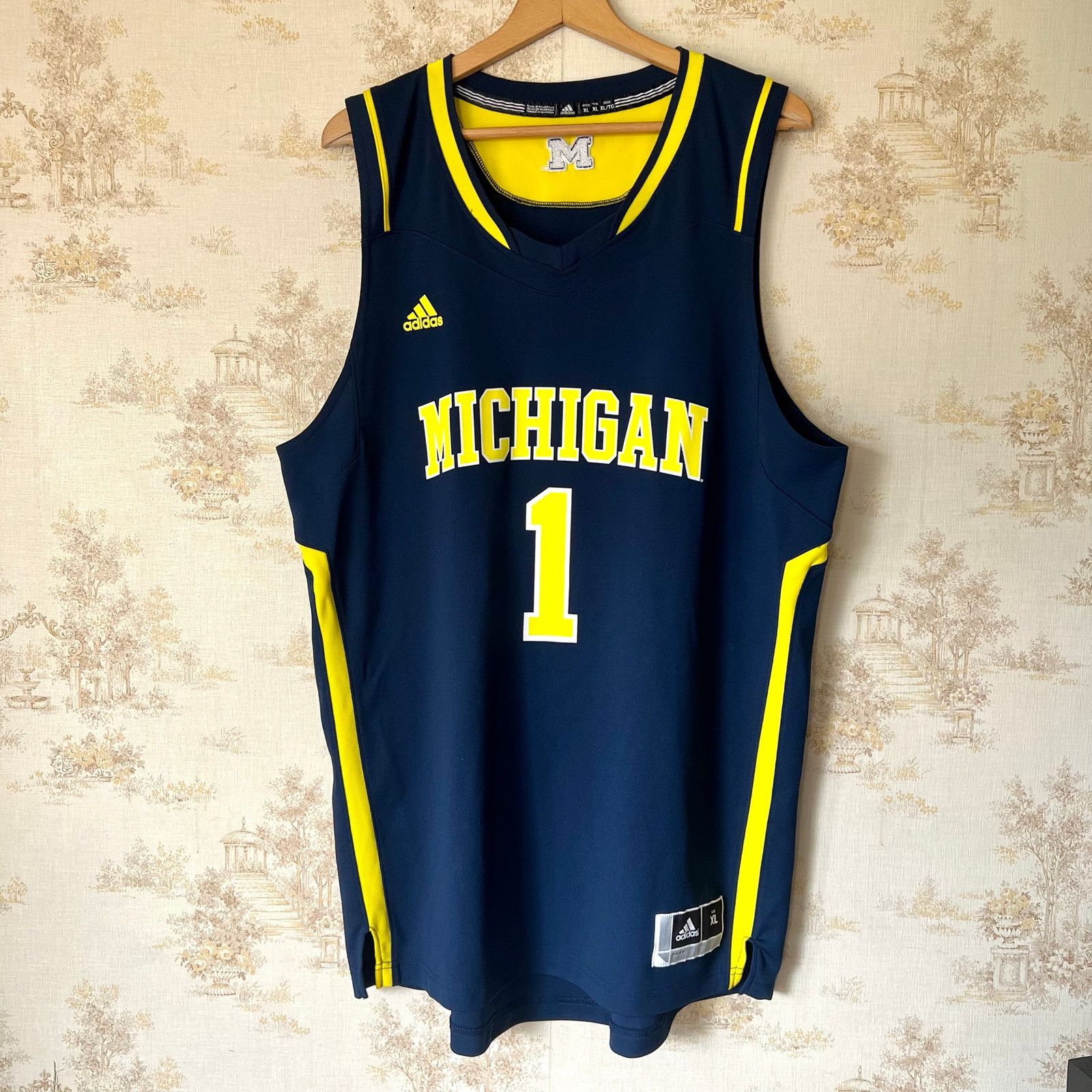 Adidas Michigan Wolverines Basketball Jersey | Glenn Robinson | XL Size US XL / EU 56 / 4 - 2 Thumbnail