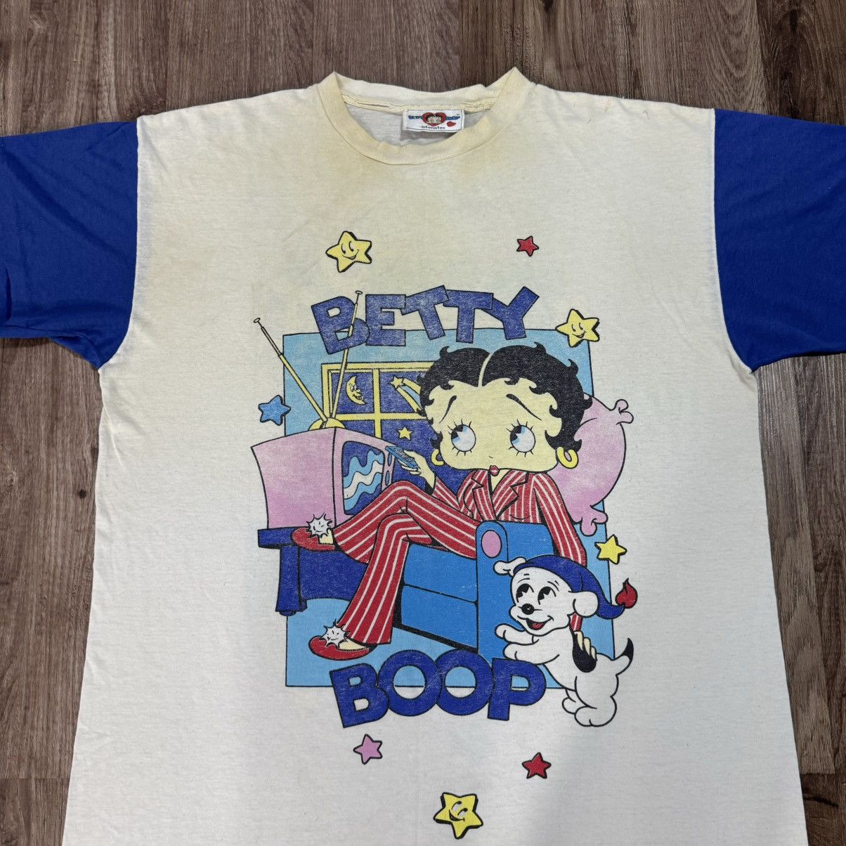 Vintage Vintage 1994 Betty Boop All Over Print T-Shirt Size US XL / EU 56 / 4 - 2 Thumbnail
